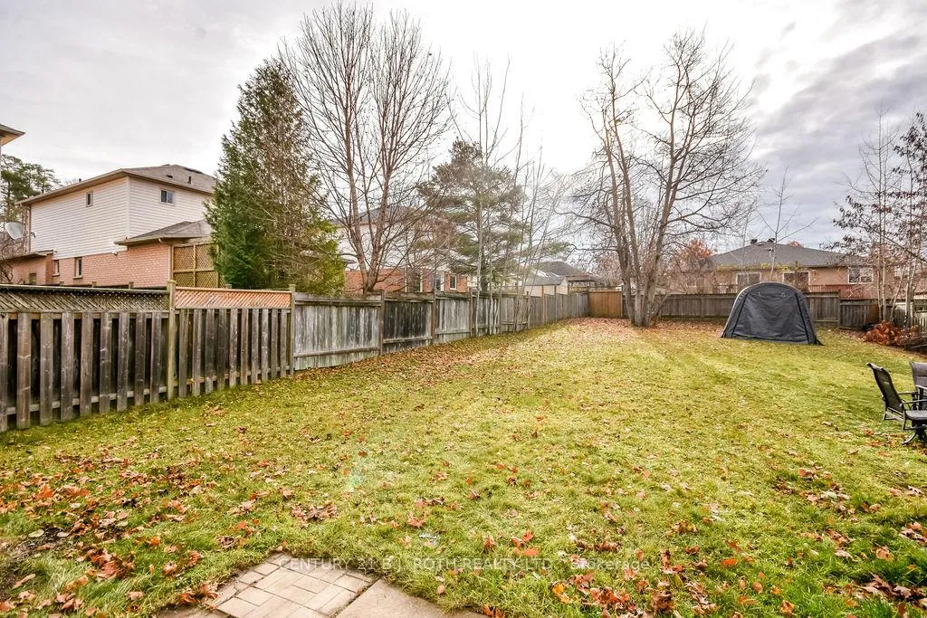 Photo 43 of 5 Peter Street, Barrie, Ardagh — HOMEH
