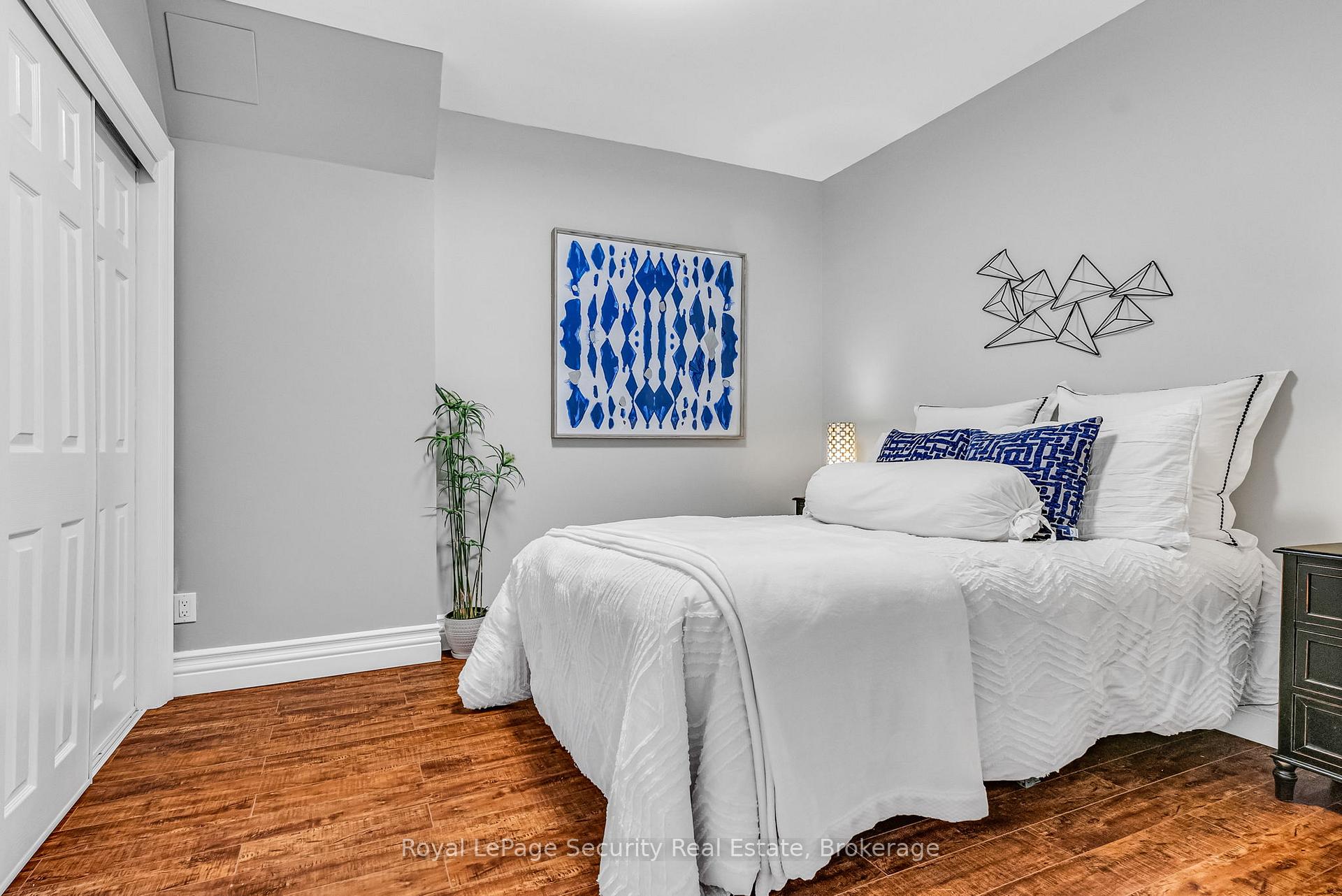 Photo 9 of 427 Lauder Avenue, Toronto, Oakwood Village — HOMEH