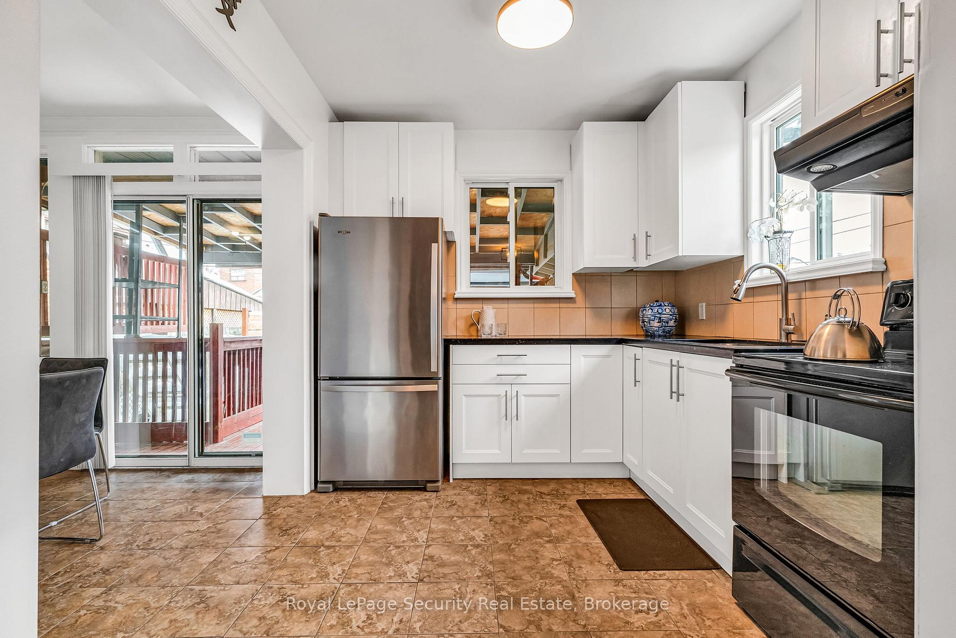 Photo 11 of 427 Lauder Avenue, Toronto, Oakwood Village — HOMEH