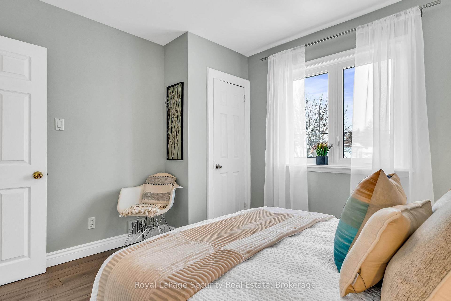 Photo 26 of 427 Lauder Avenue, Toronto, Oakwood Village — HOMEH