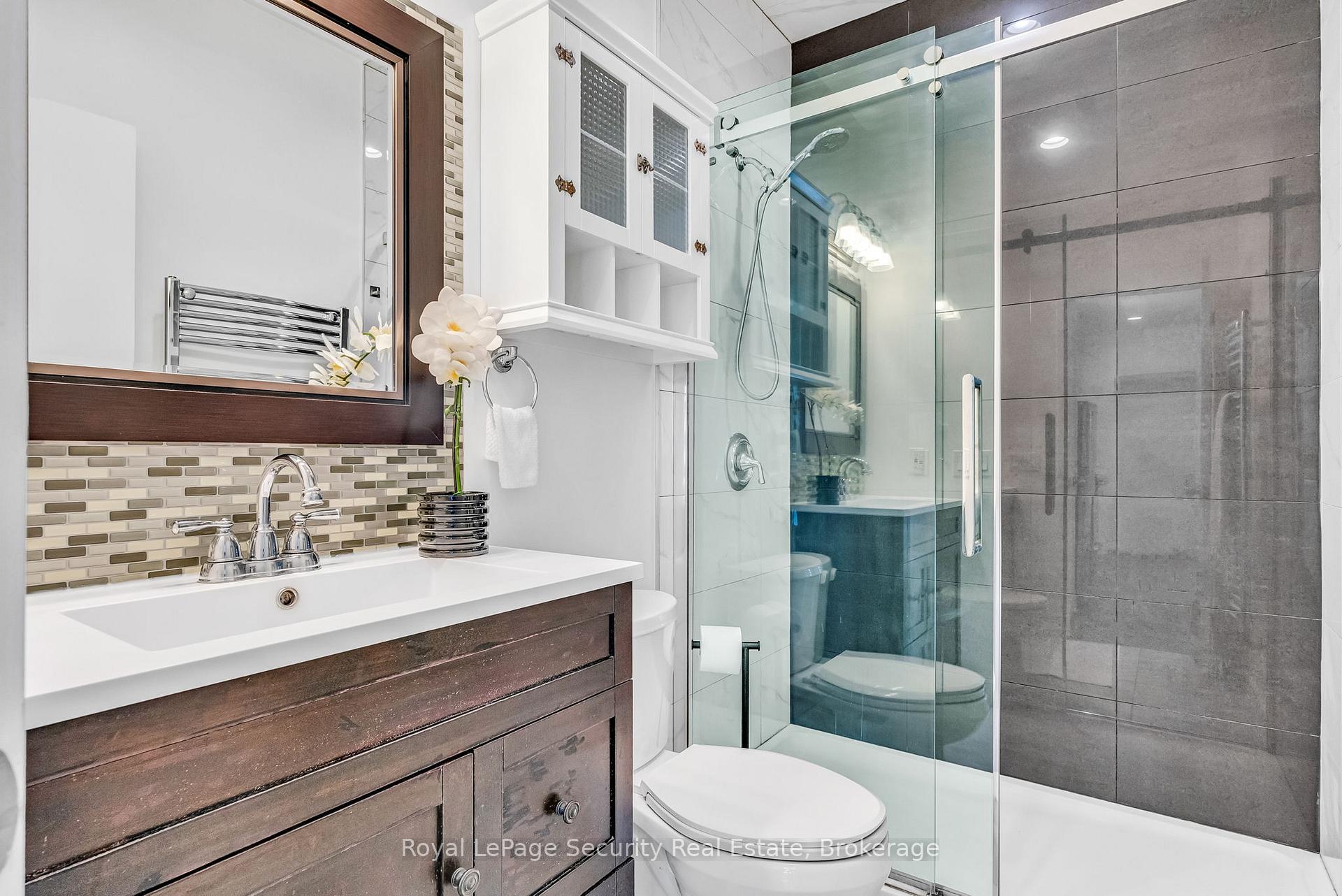 Photo 35 of 427 Lauder Avenue, Toronto, Oakwood Village — HOMEH