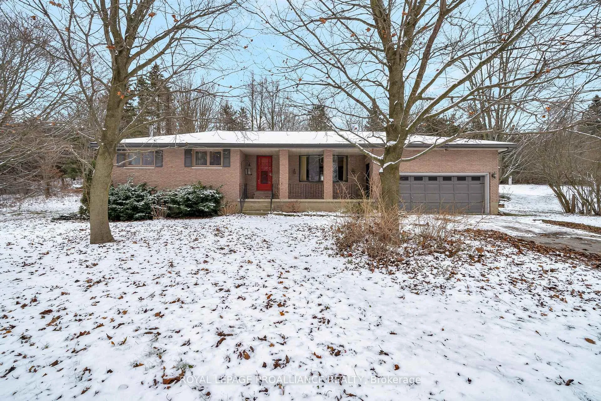 Photo 1 of 1237 Victoria Road, Prince Edward County, Ameliasburg Ward — HOMEH