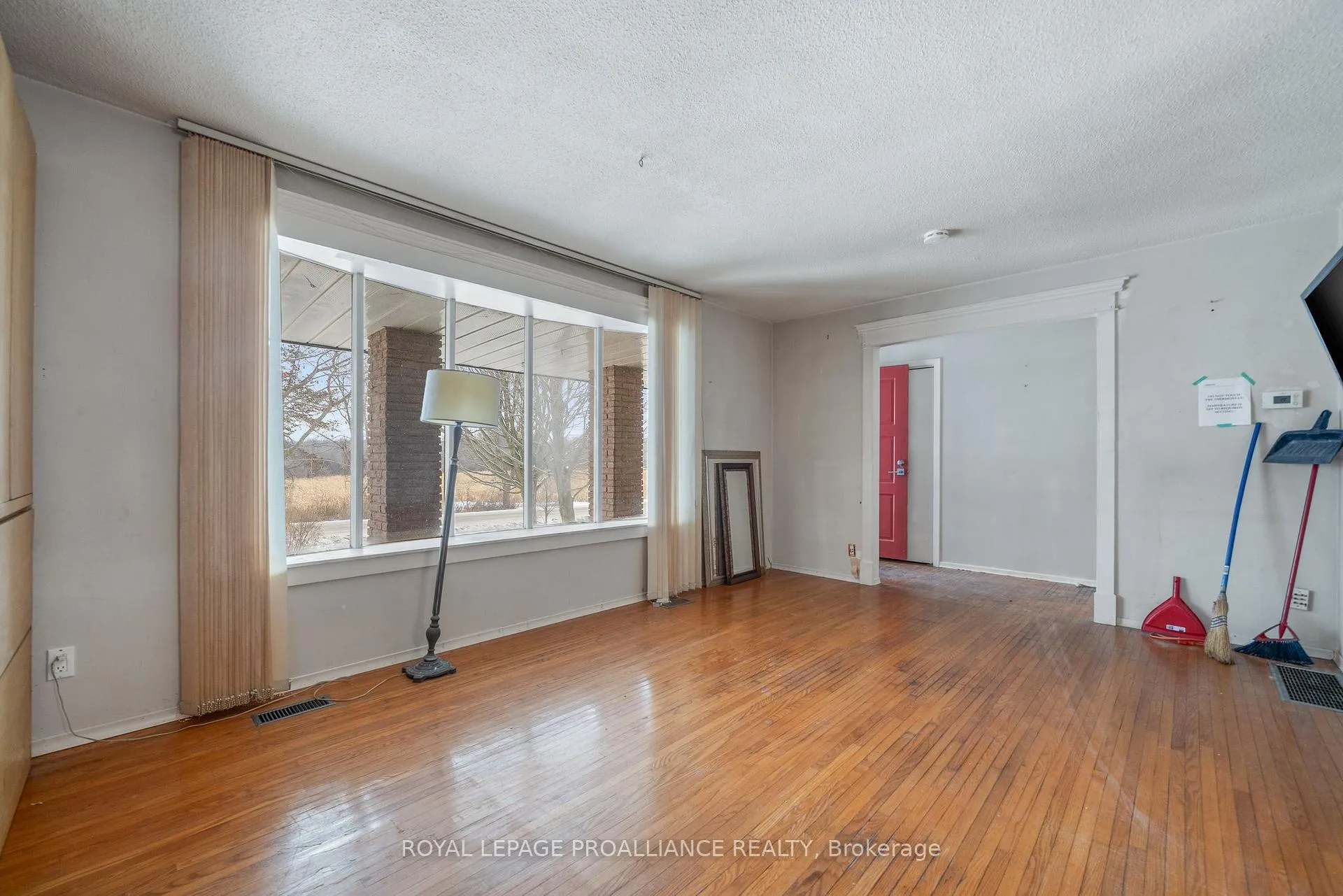 Photo 9 of 1237 Victoria Road, Prince Edward County, Ameliasburg Ward — HOMEH
