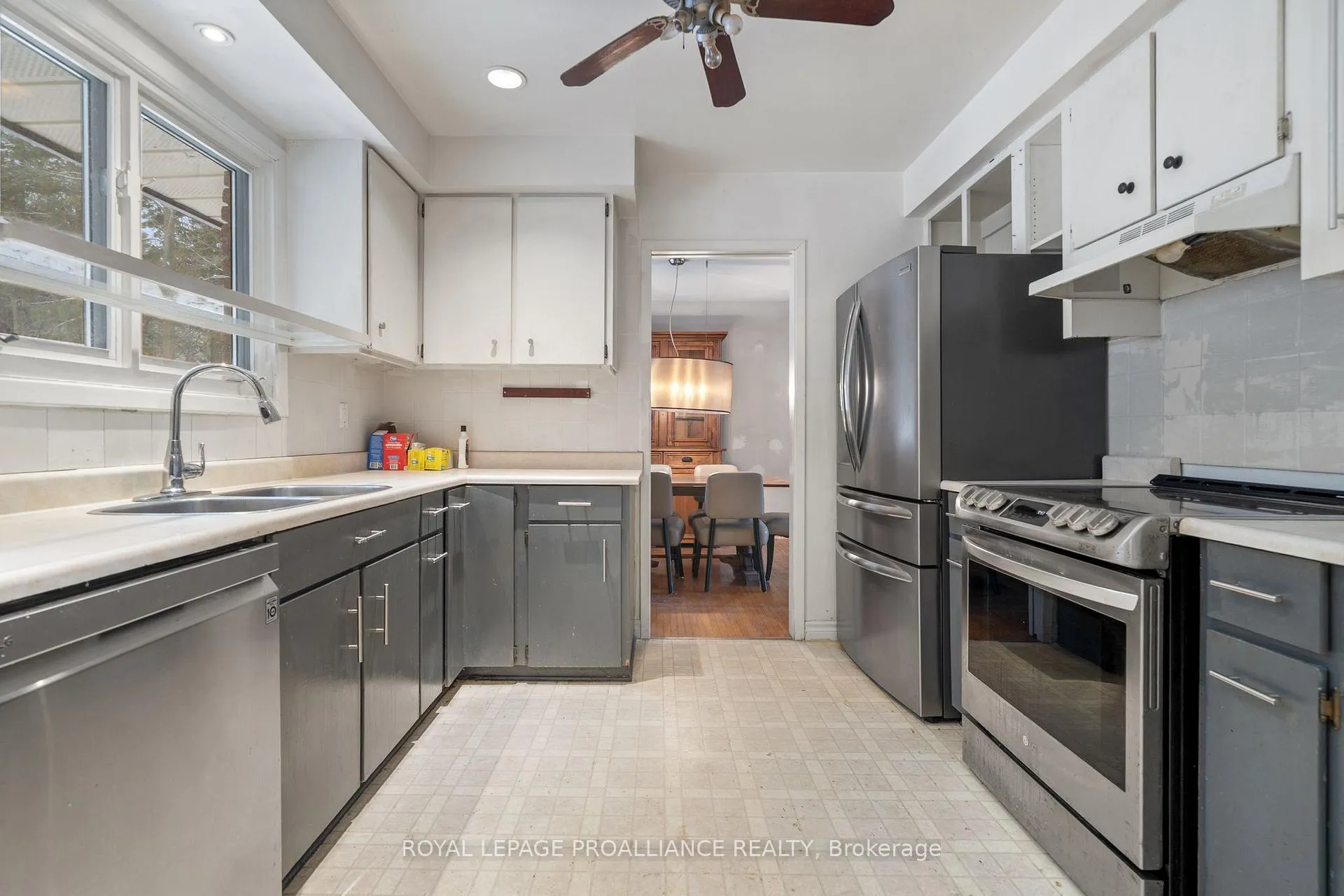 Photo 17 of 1237 Victoria Road, Prince Edward County, Ameliasburg Ward — HOMEH
