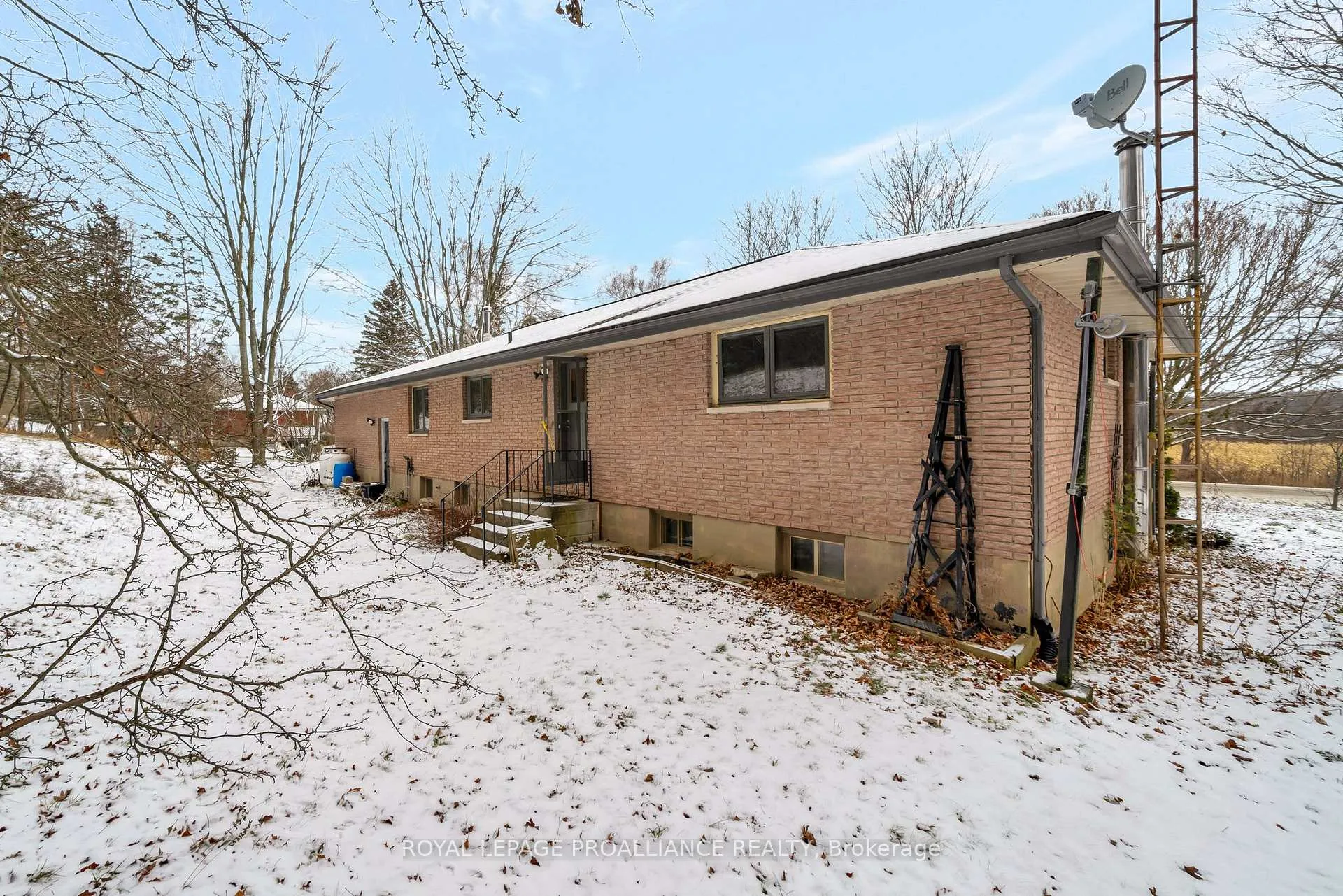 Photo 34 of 1237 Victoria Road, Prince Edward County, Ameliasburg Ward — HOMEH