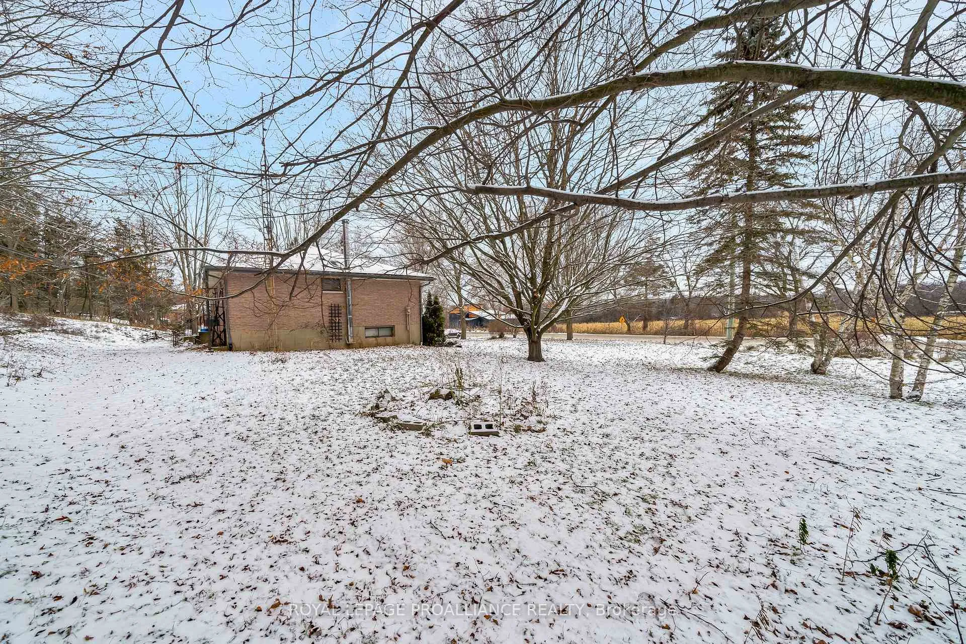 Photo 35 of 1237 Victoria Road, Prince Edward County, Ameliasburg Ward — HOMEH
