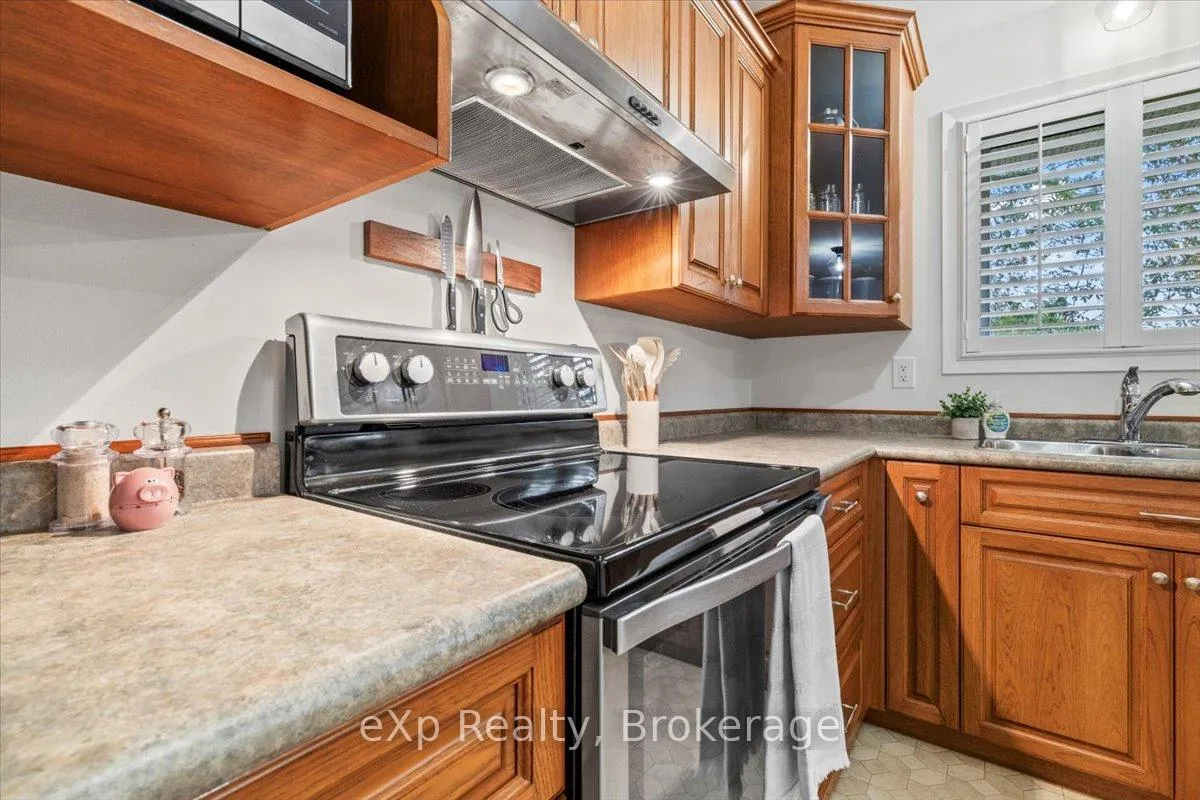 Photo 7 of 158 6th Avenue, Hanover — HOMEH