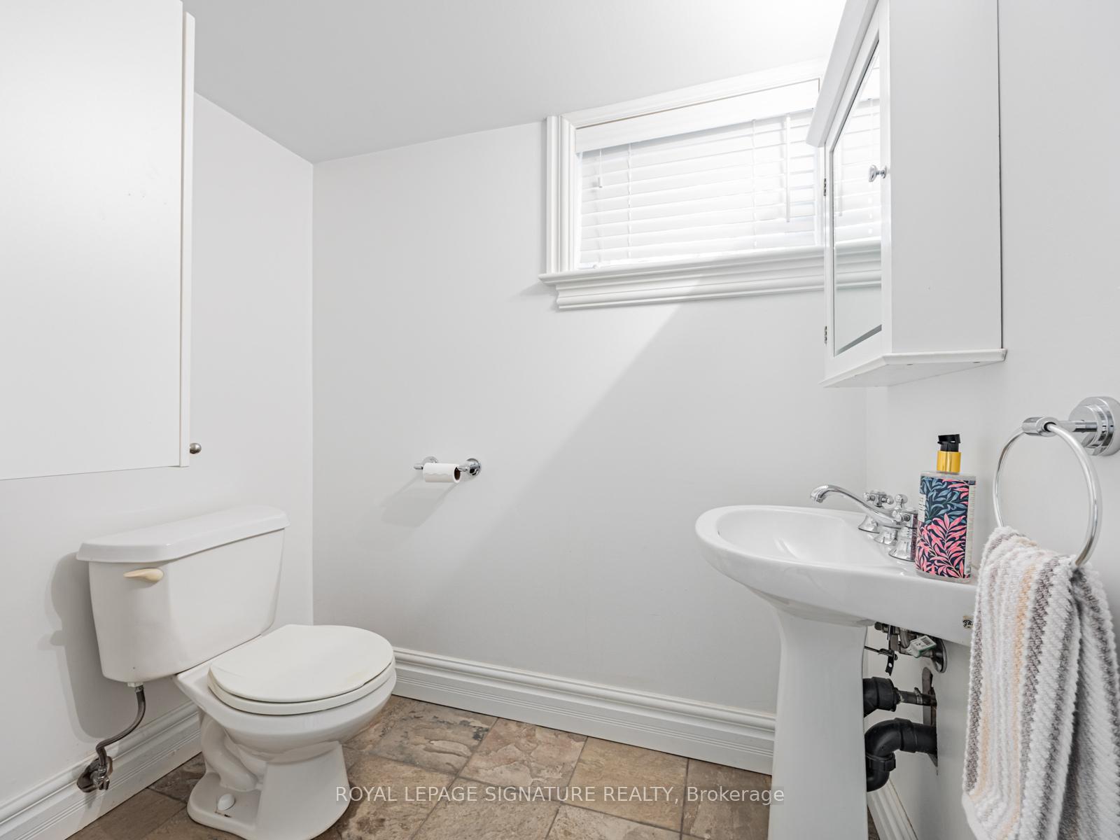Photo 32 of 28 Flanders Road, Toronto, Humewood-Cedarvale — HOMEH