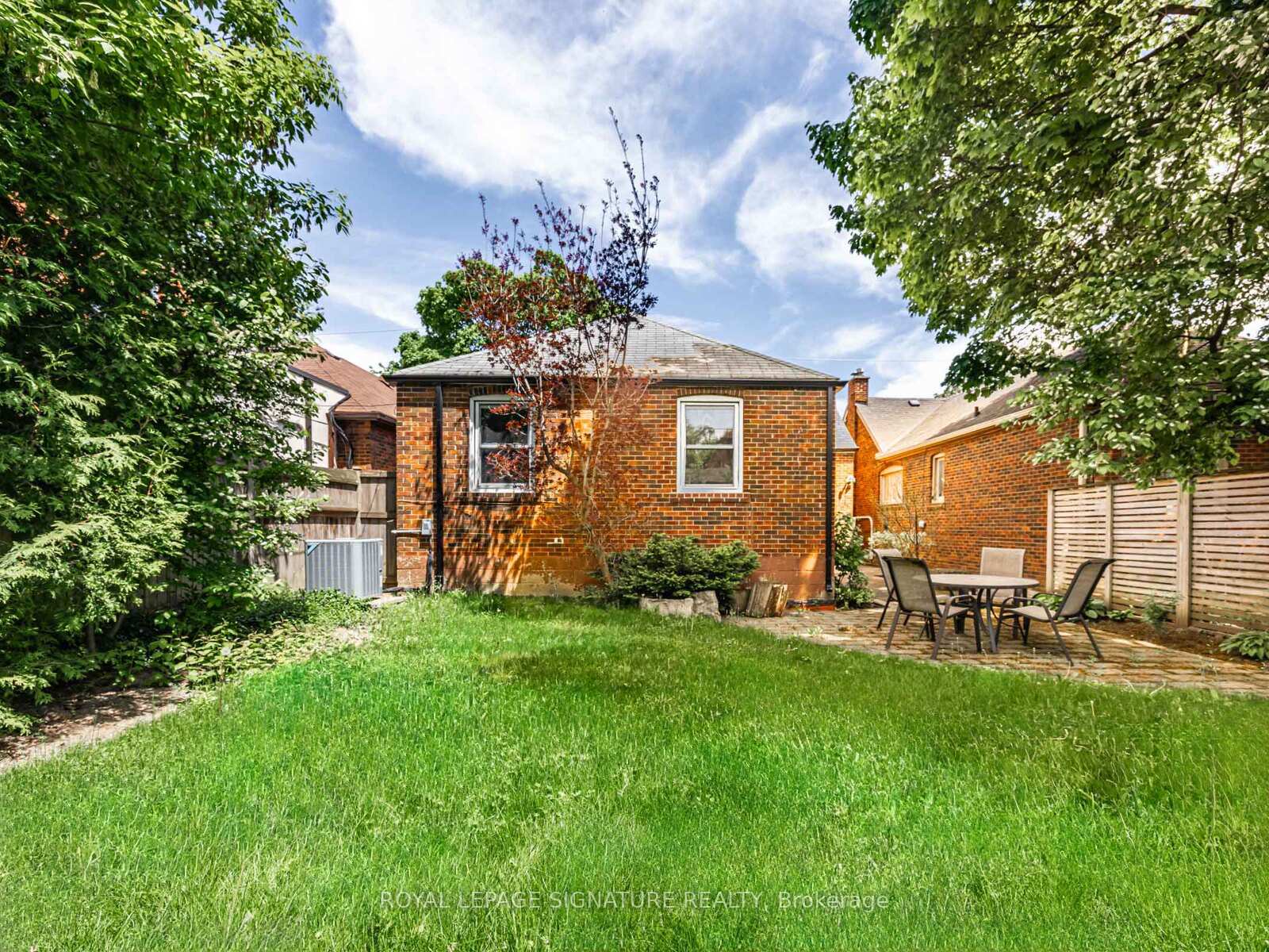 Photo 35 of 28 Flanders Road, Toronto, Humewood-Cedarvale — HOMEH