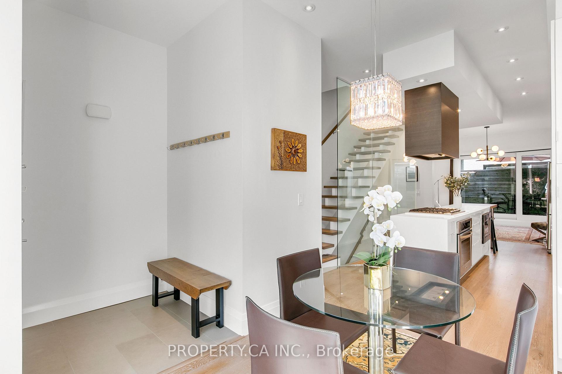 Photo 6 of Unit 13, 837 Broadview Avenue, Toronto, Playter Estates-Danforth — HOMEH