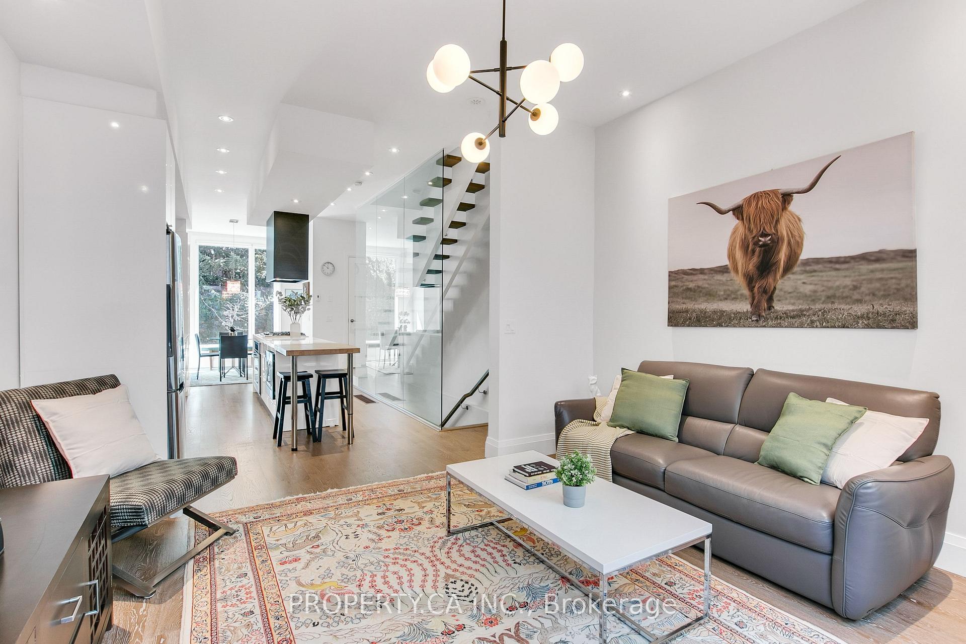Photo 13 of Unit 13, 837 Broadview Avenue, Toronto, Playter Estates-Danforth — HOMEH