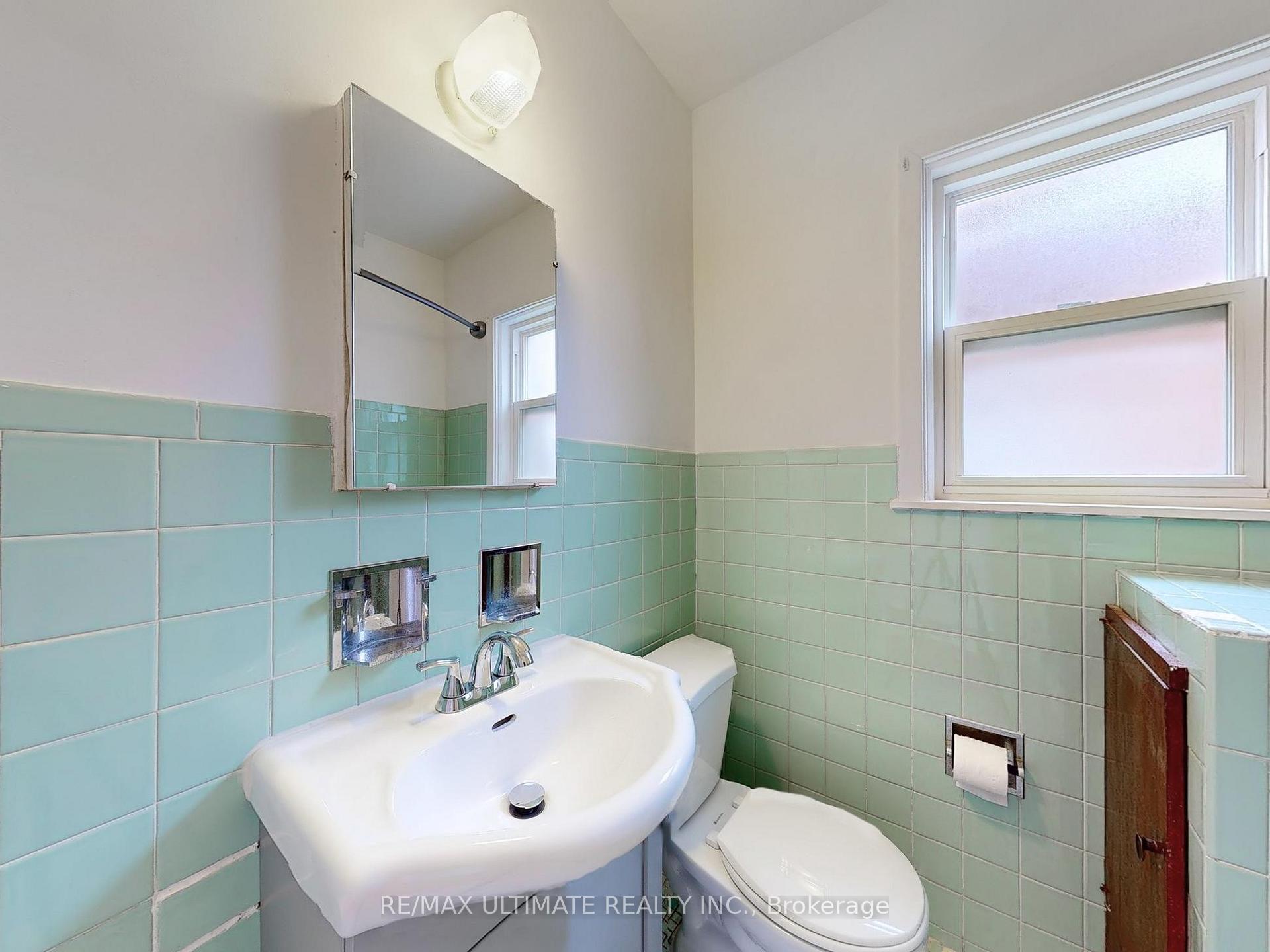 Photo 27 of 1809 Dufferin Street, Toronto, Oakwood Village — HOMEH