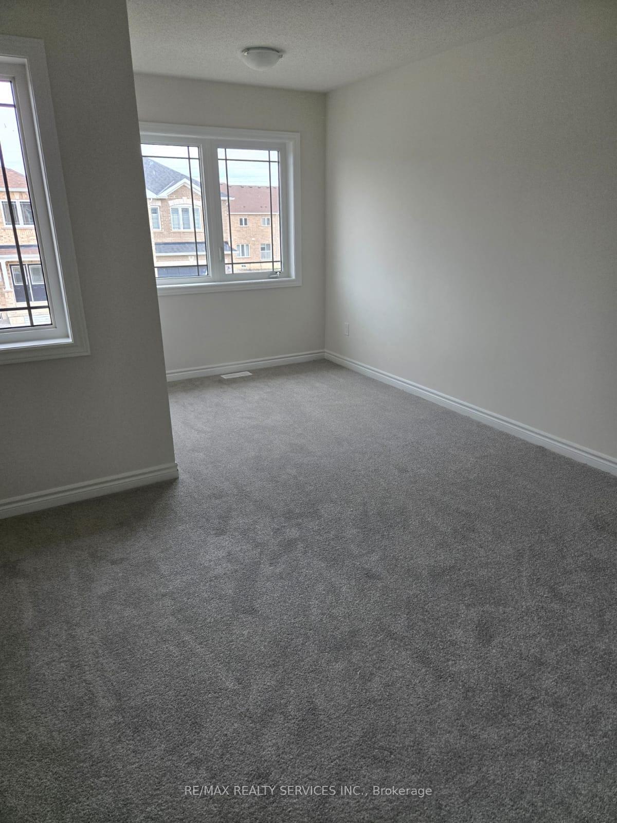 Photo 13 of 35 Huntsworth Avenue, Thorold, Thorold Downtown — HOMEH