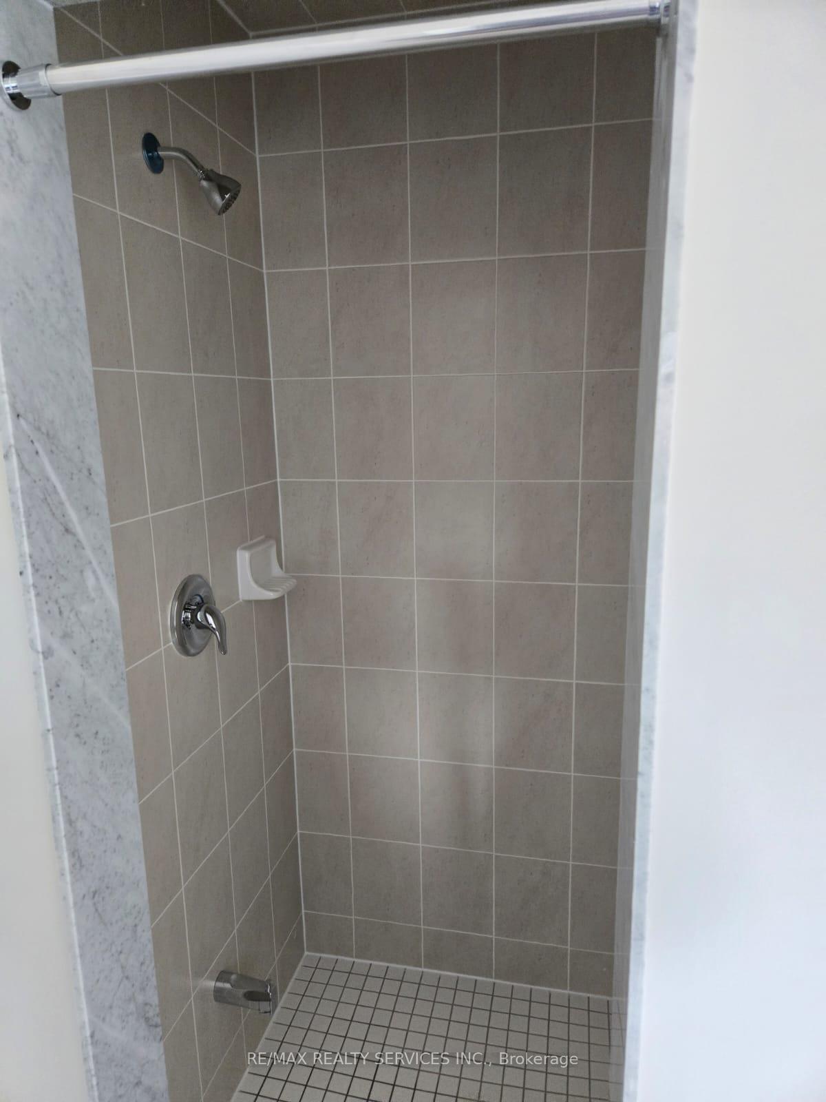 Photo 18 of 35 Huntsworth Avenue, Thorold, Thorold Downtown — HOMEH