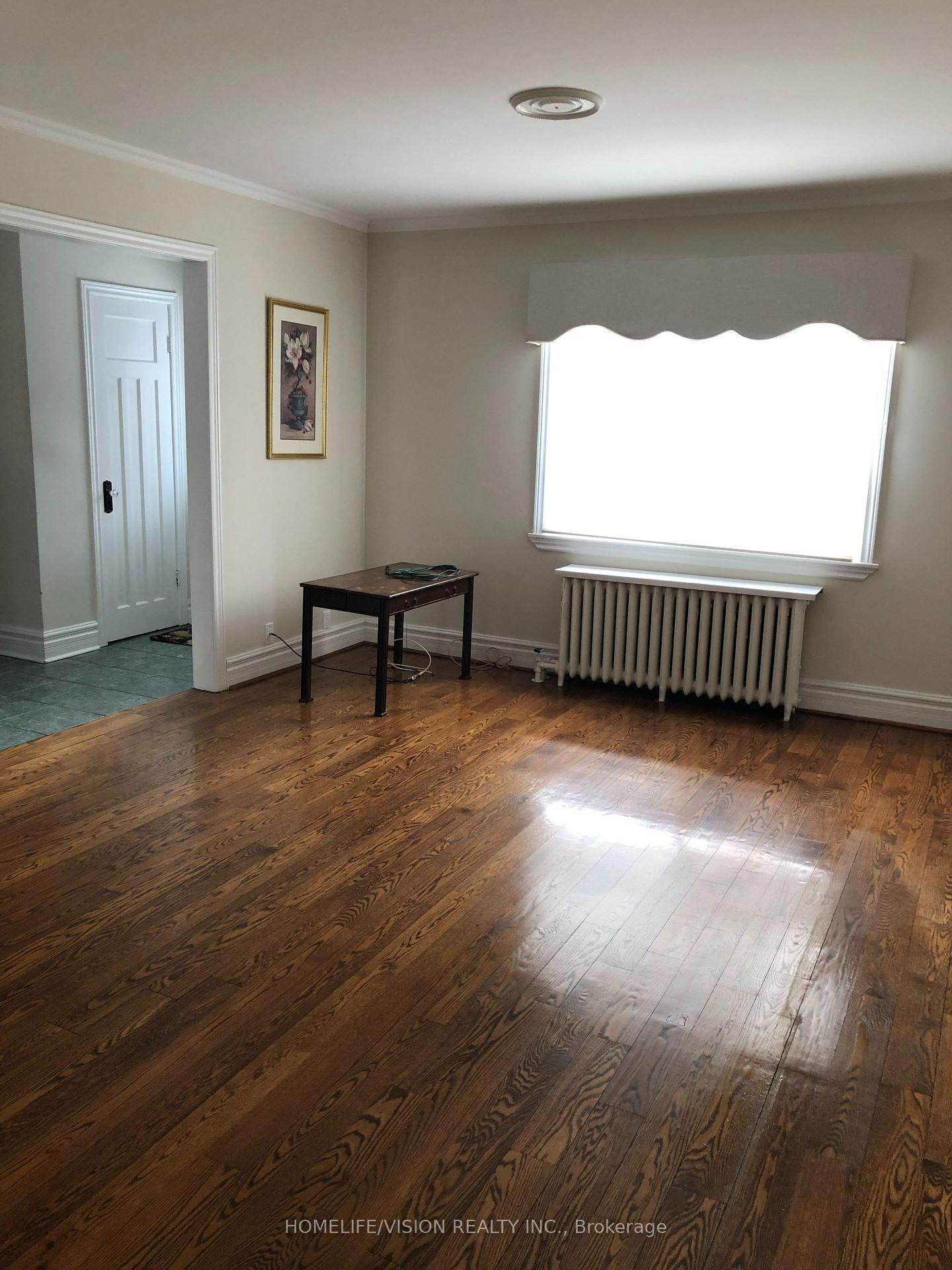 Photo 3 of 140 Mortimer Avenue, Toronto, Broadview North — HOMEH