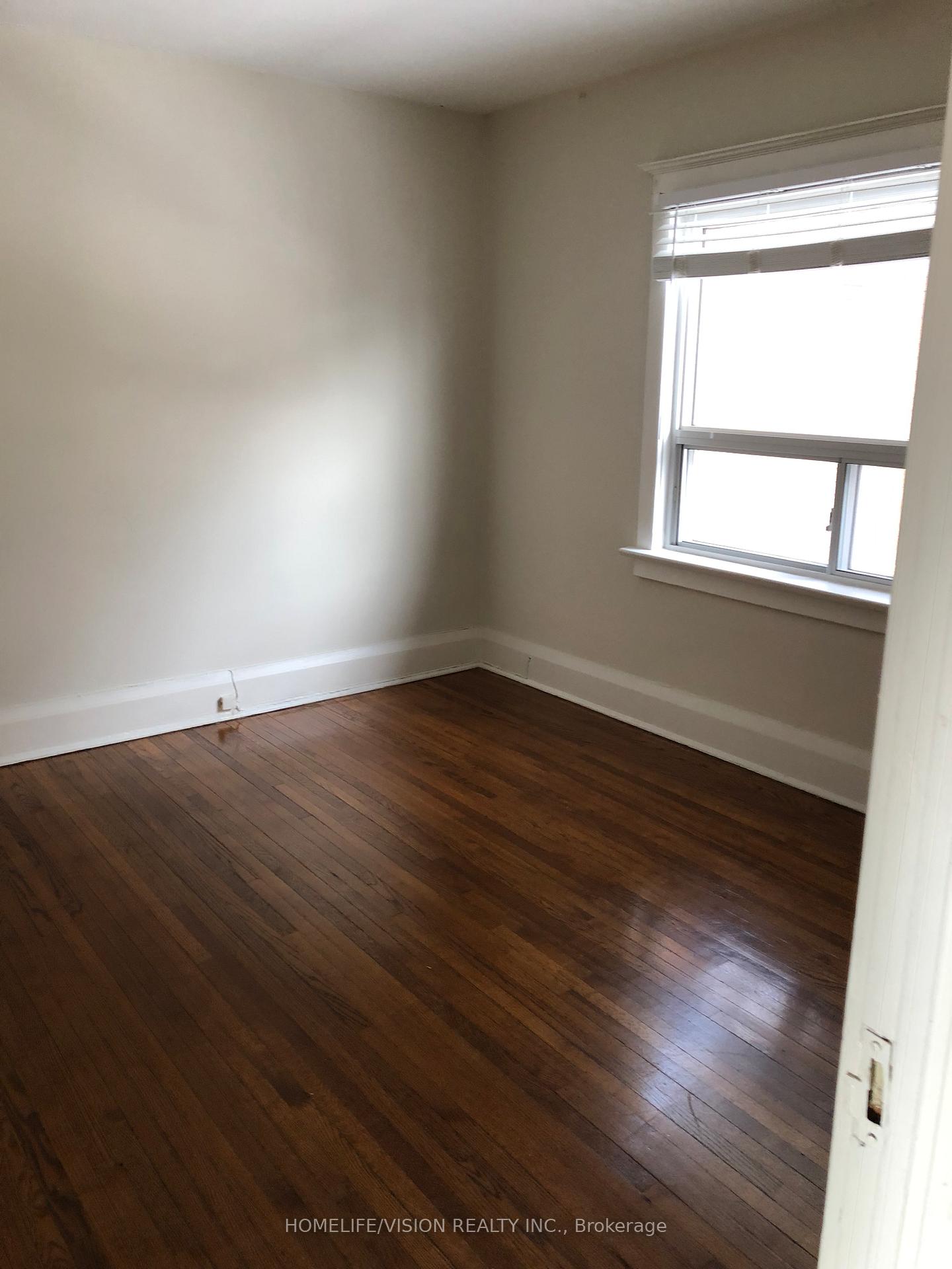 Photo 8 of 140 Mortimer Avenue, Toronto, Broadview North — HOMEH
