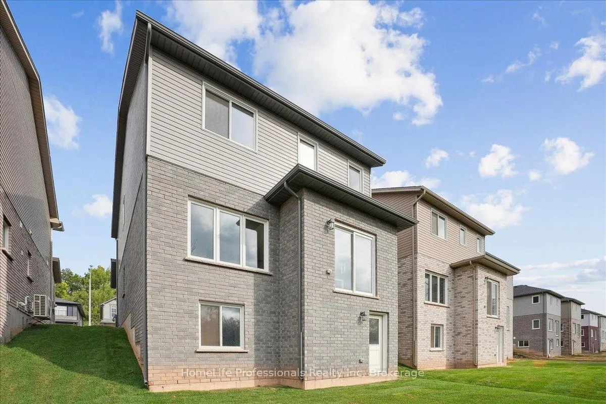 Photo 37 of 52 Wilson Drive, Thorold, Hurricane/Merrittville — HOMEH