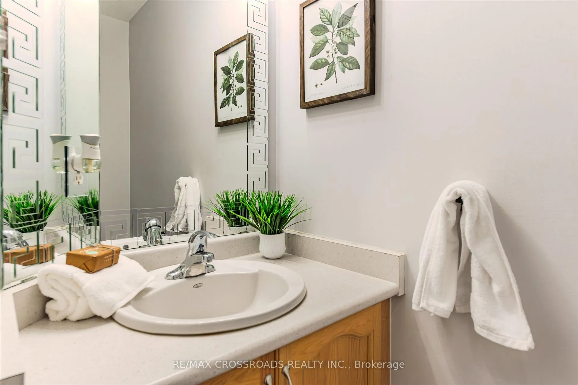 Photo 18 of Unit 41, 1889 Upper Wentworth Street, Hamilton, Chappel — HOMEH