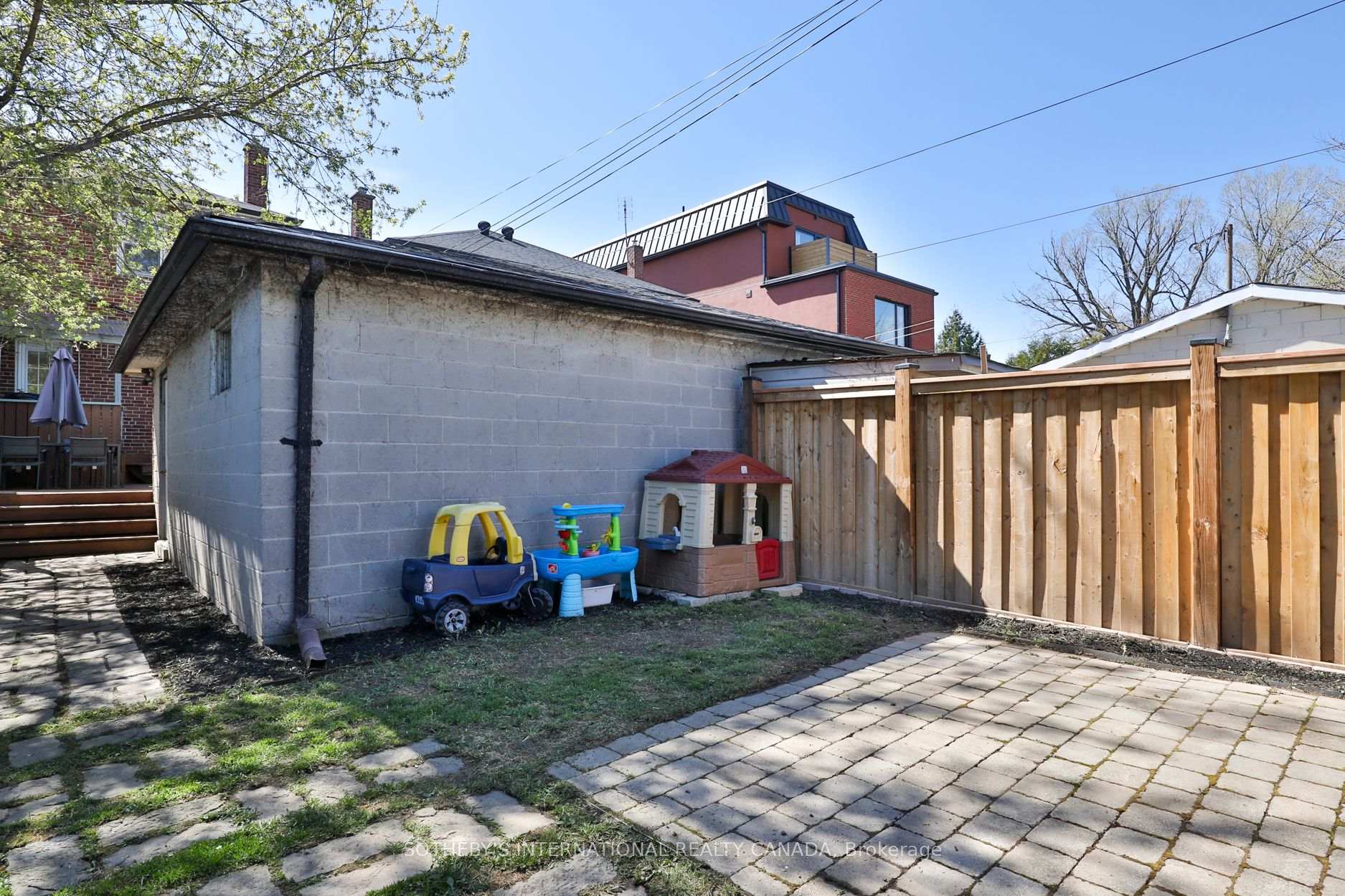 Photo 28 of 389 Arlington Avenue, Toronto, Humewood-Cedarvale — HOMEH