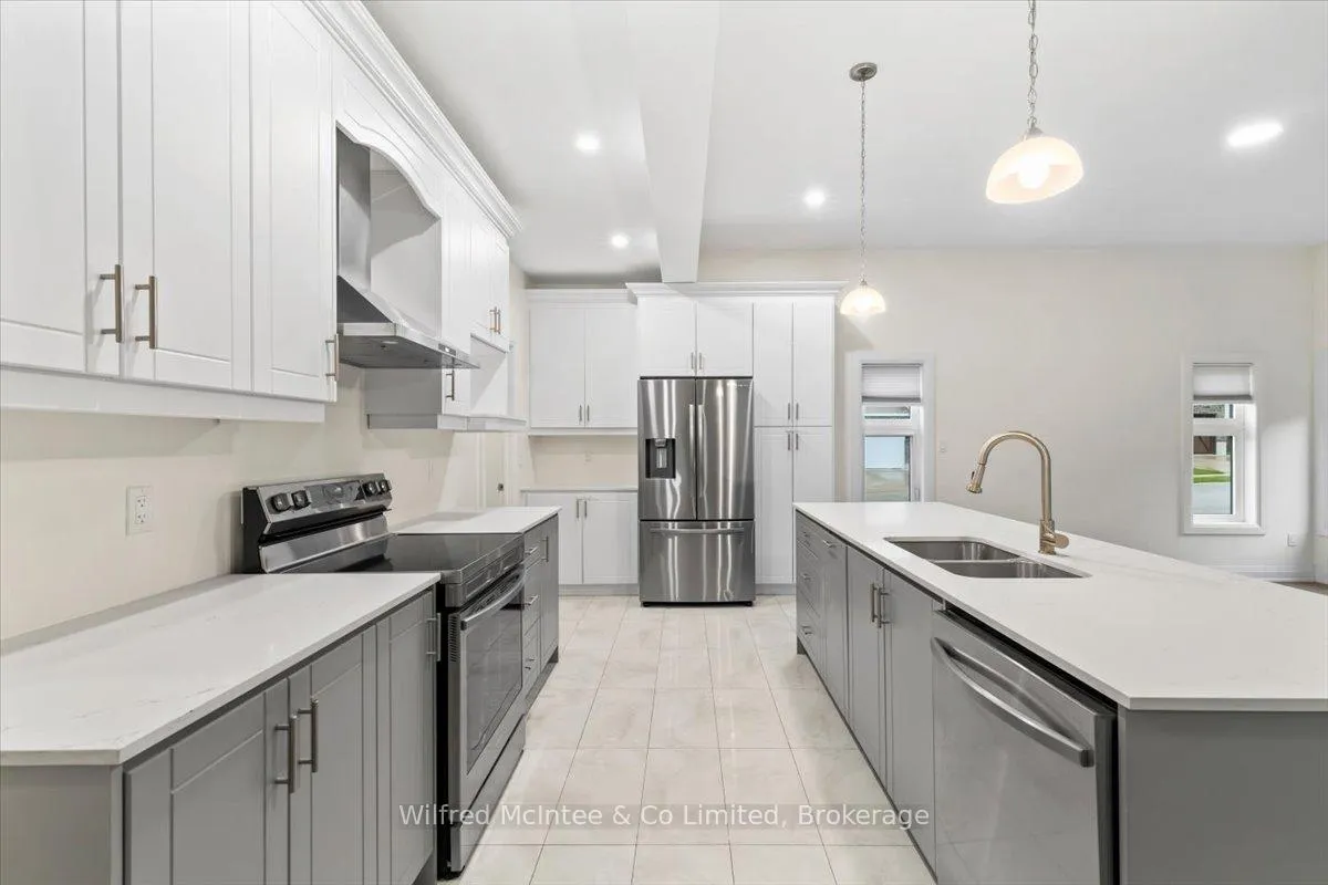 Photo 16 of 48 Fischer Dairy Road, Brockton — HOMEH