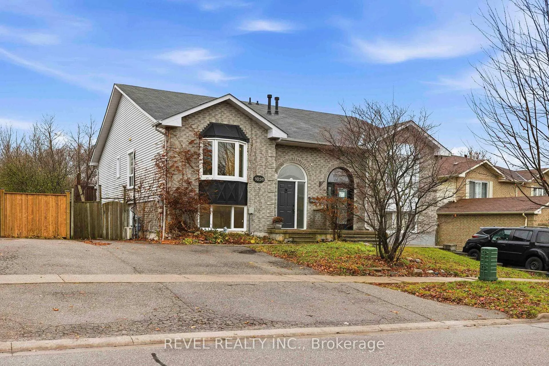 Photo 1 of 1036 Attersley Drive, Oshawa, Pinecrest — HOMEH