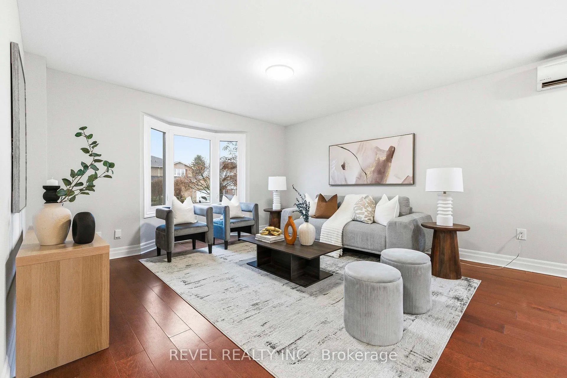 Photo 2 of 1036 Attersley Drive, Oshawa, Pinecrest — HOMEH