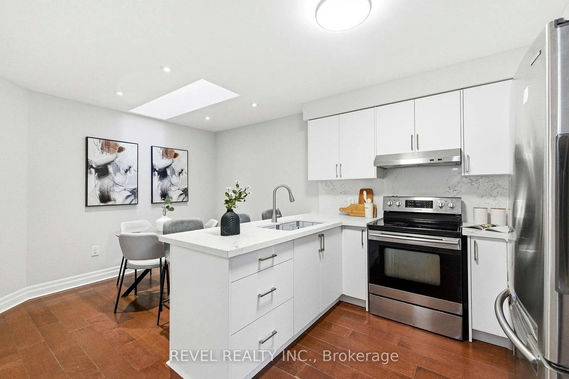 Photo 7 of 1036 Attersley Drive, Oshawa, Pinecrest — HOMEH