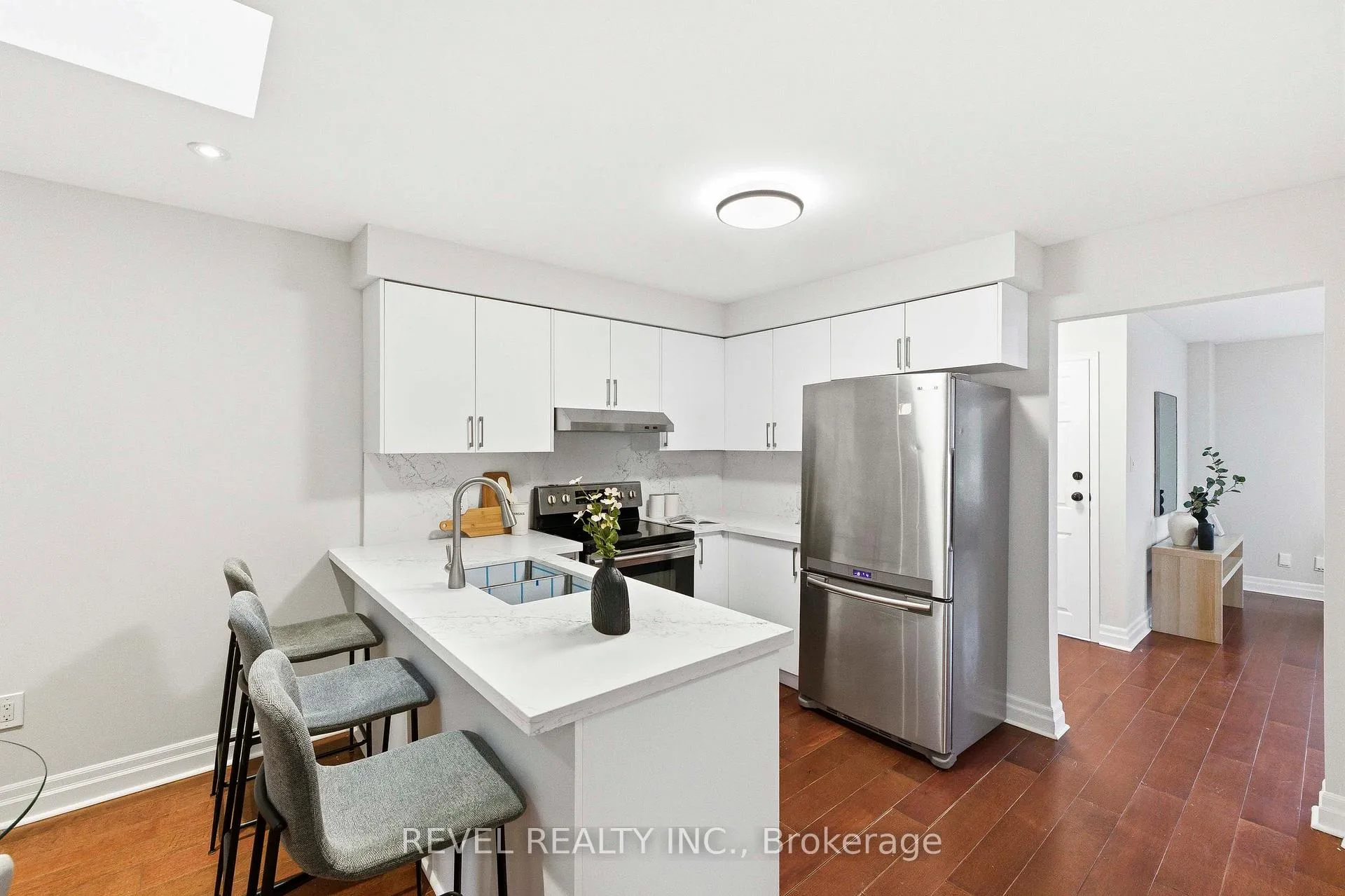 Photo 9 of 1036 Attersley Drive, Oshawa, Pinecrest — HOMEH