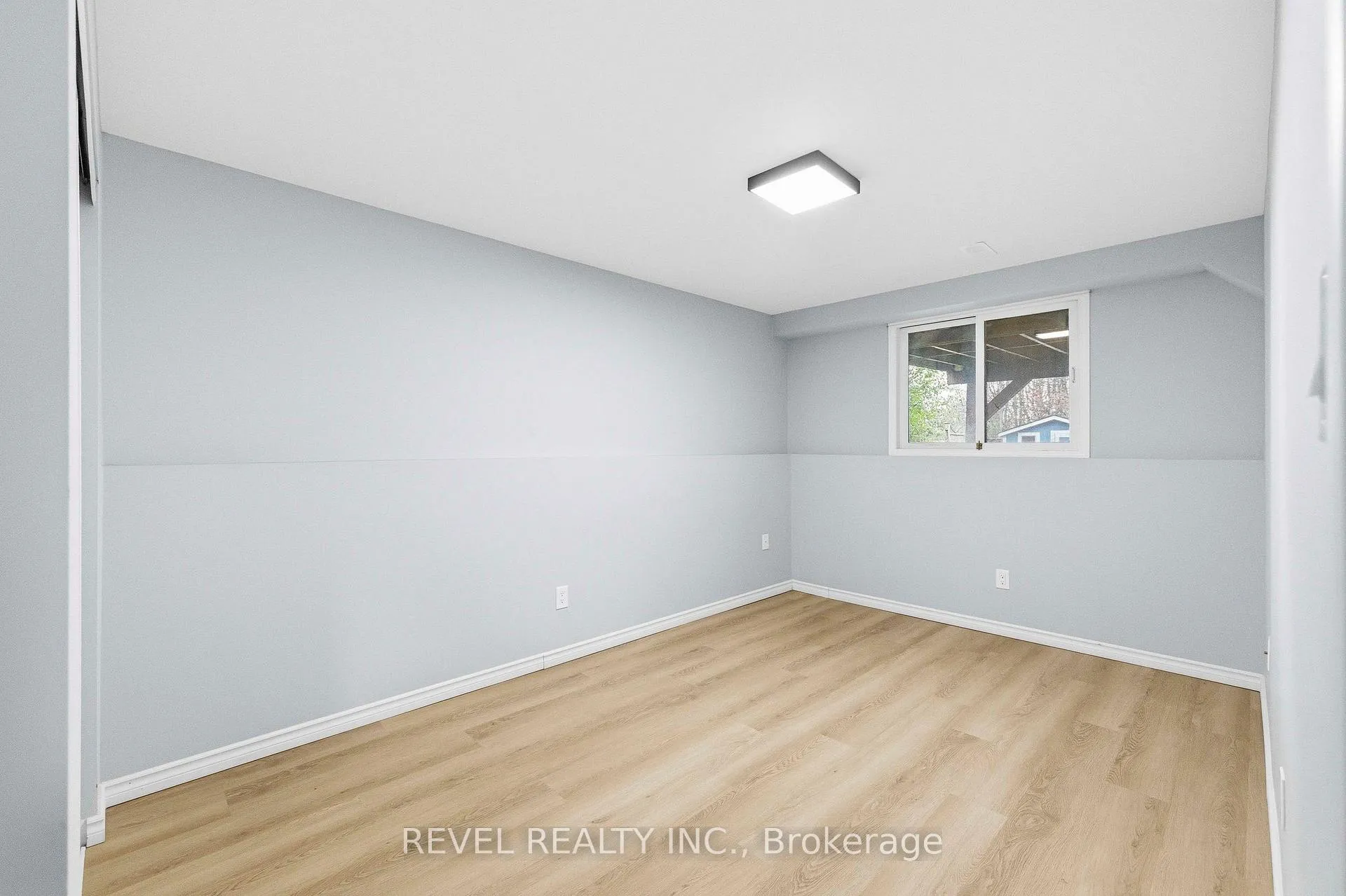 Photo 18 of 1036 Attersley Drive, Oshawa, Pinecrest — HOMEH