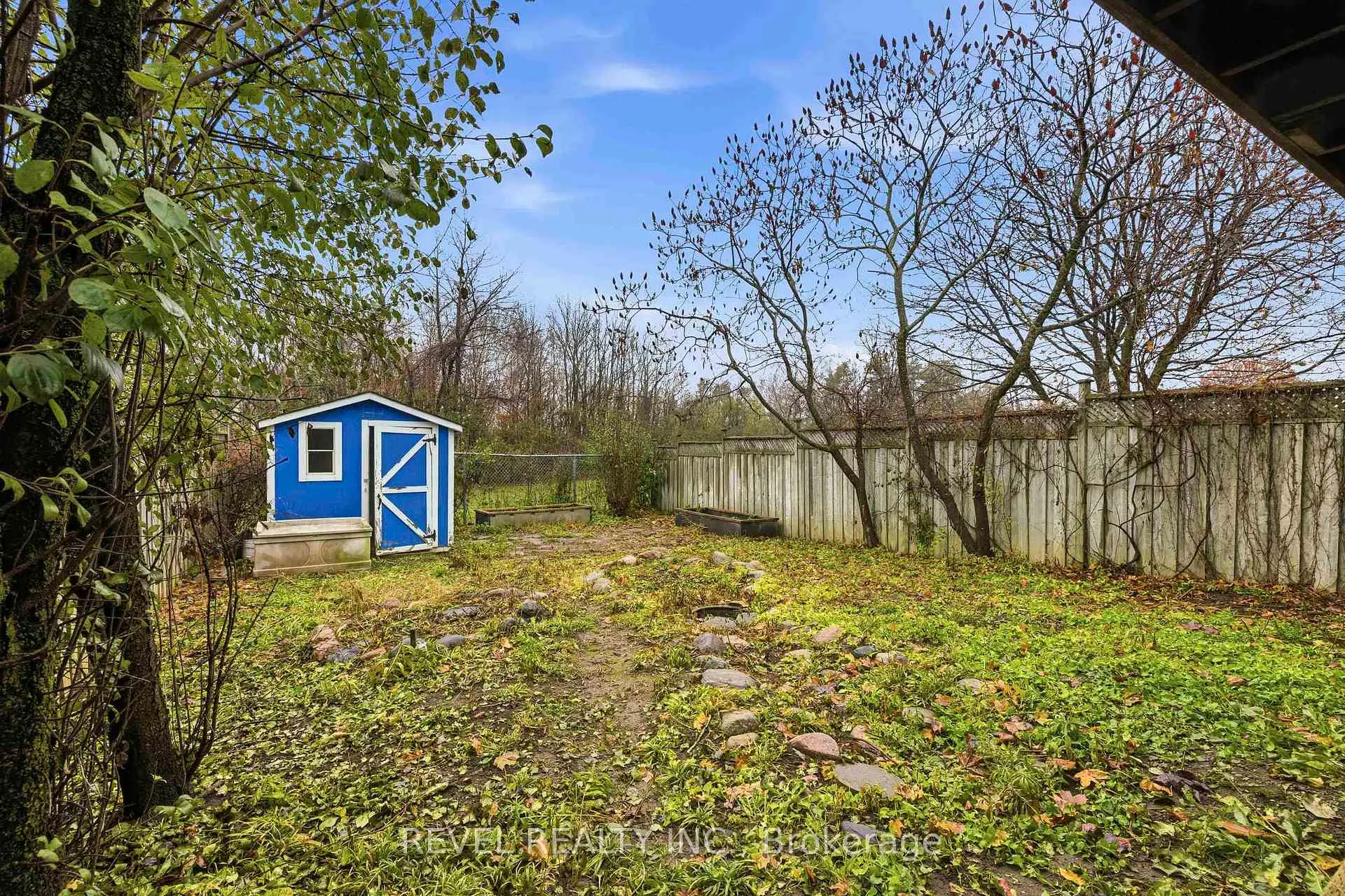 Photo 25 of 1036 Attersley Drive, Oshawa, Pinecrest — HOMEH