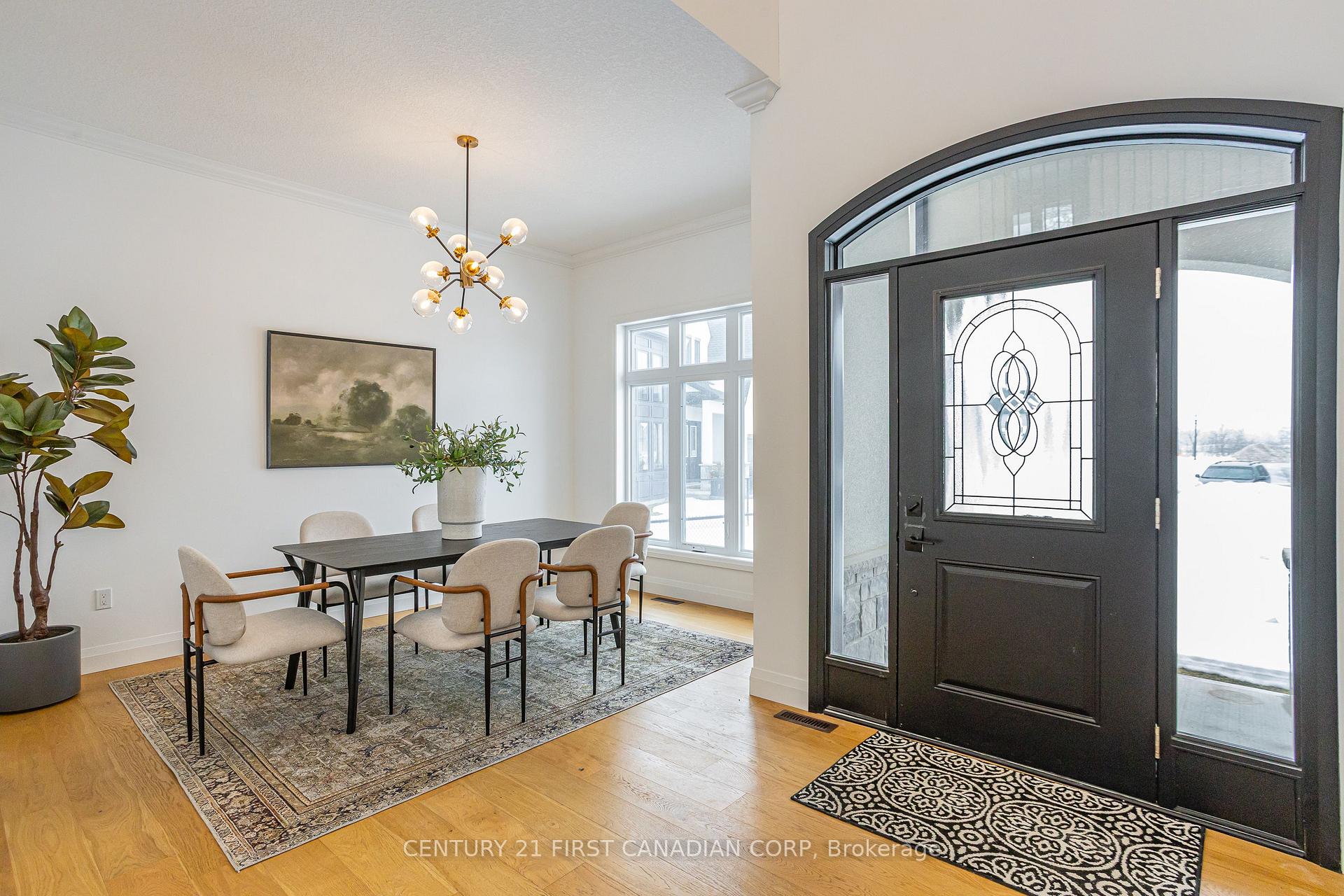 Photo 5 of 105 Aspen Circle, Thames Centre, Rural Thames Centre — HOMEH
