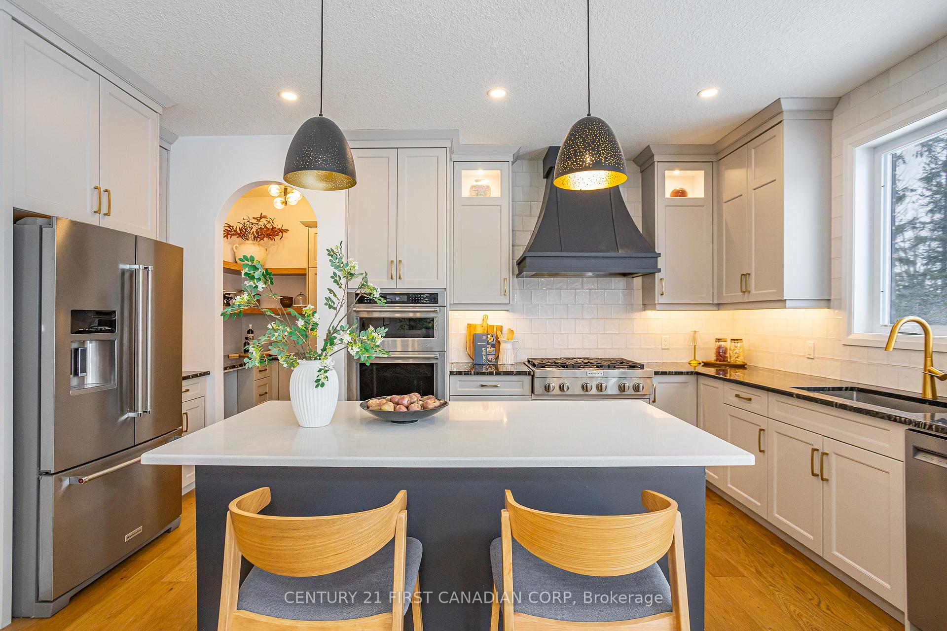 Photo 13 of 105 Aspen Circle, Thames Centre, Rural Thames Centre — HOMEH