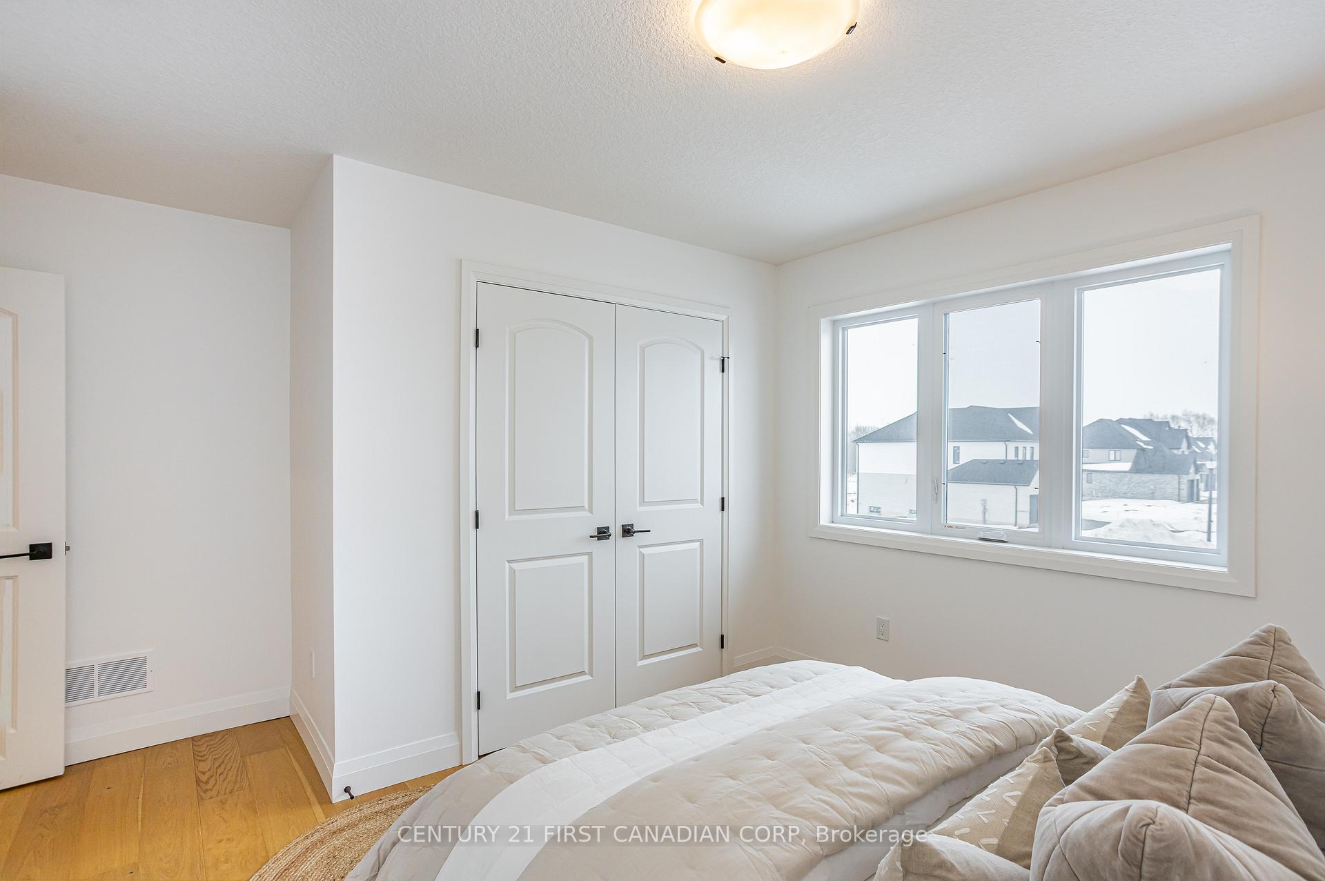 Photo 35 of 105 Aspen Circle, Thames Centre, Rural Thames Centre — HOMEH