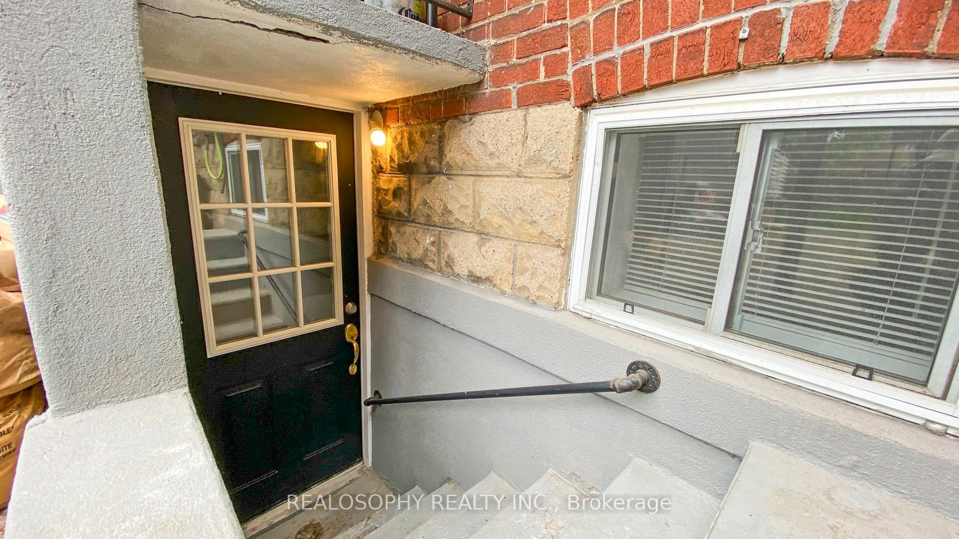 Photo 2 of Unit Lower, 177 Gowan Avenue, Toronto, Broadview North — HOMEH