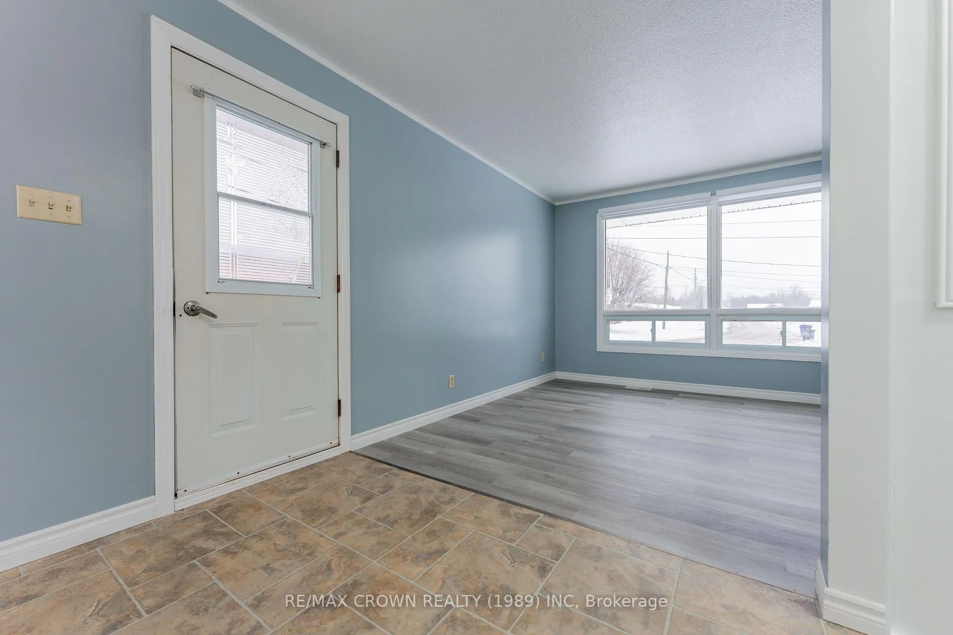 Photo 6 of 5 Brown Crescent, Kapuskasing — HOMEH
