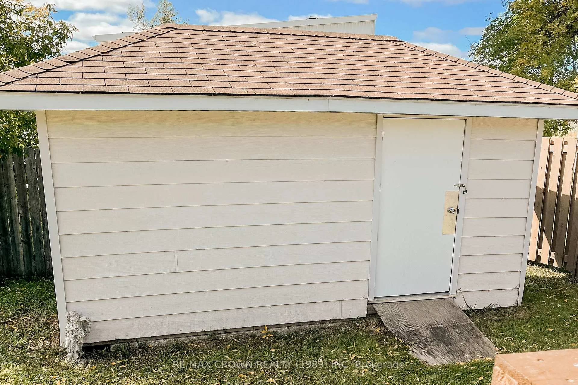 Photo 42 of 5 Brown Crescent, Kapuskasing — HOMEH
