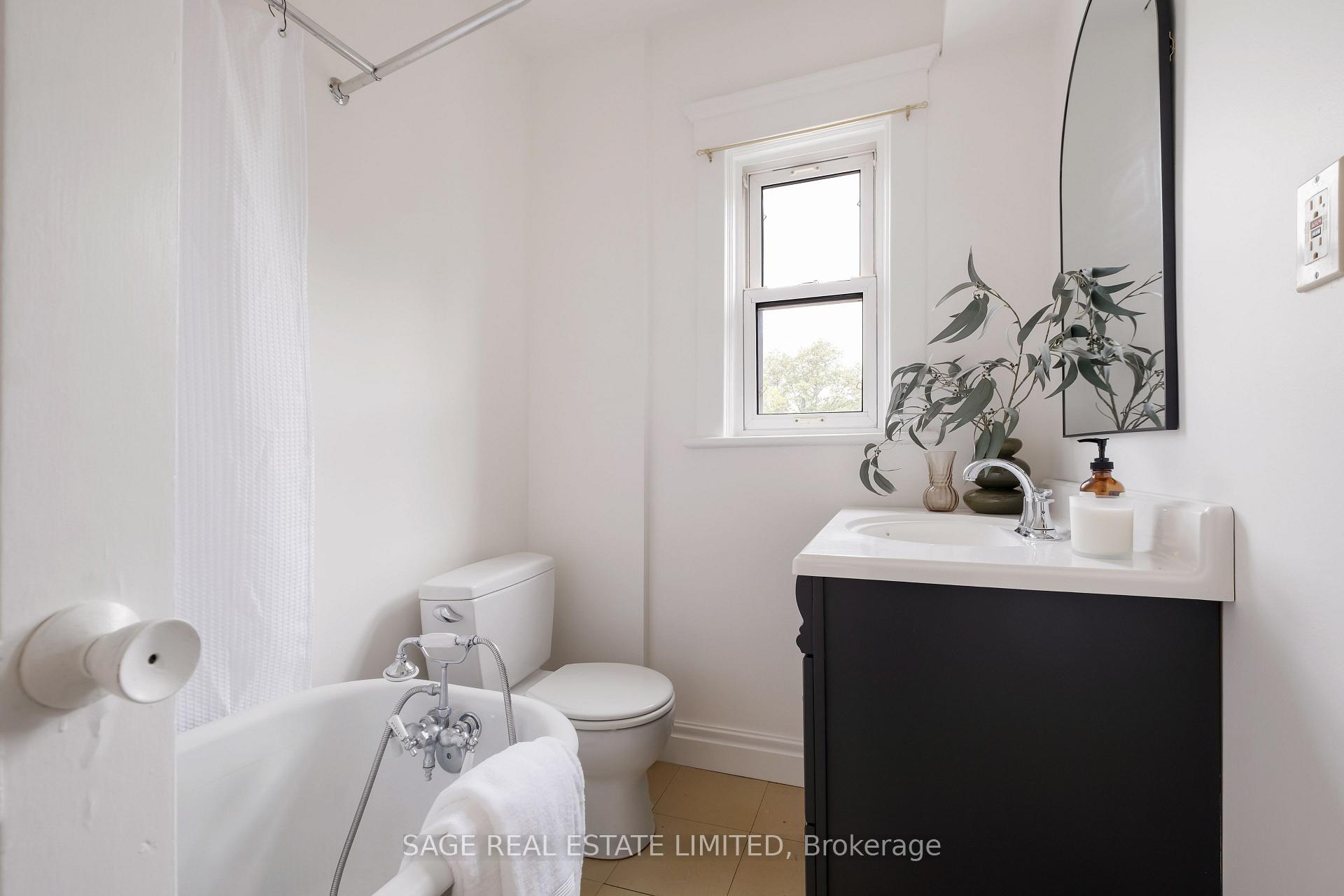 Photo 29 of 120 Withrow Avenue, Toronto, North Riverdale — HOMEH