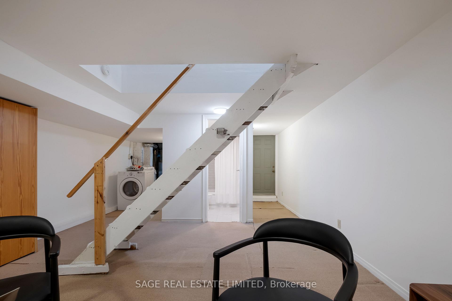 Photo 35 of 120 Withrow Avenue, Toronto, North Riverdale — HOMEH
