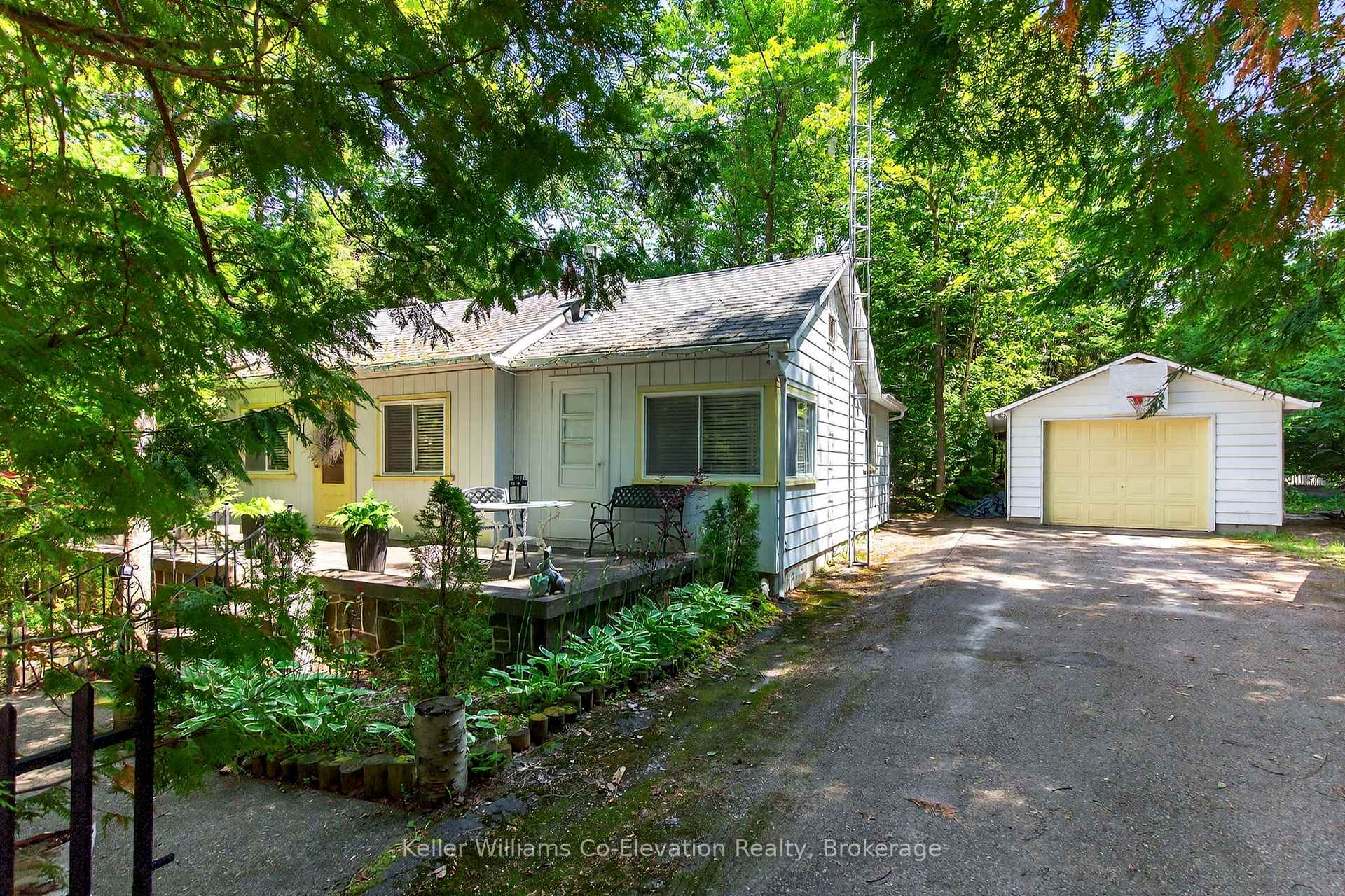 Photo 2 of 19 Evans Drive, Tiny, Rural Tiny — HOMEH