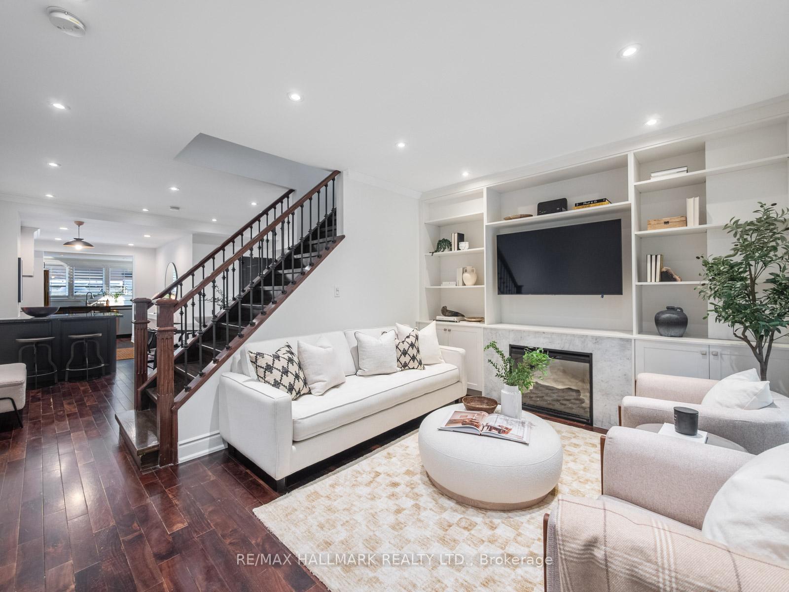 Photo 4 of 29 Dearbourne Avenue, Toronto, North Riverdale — HOMEH