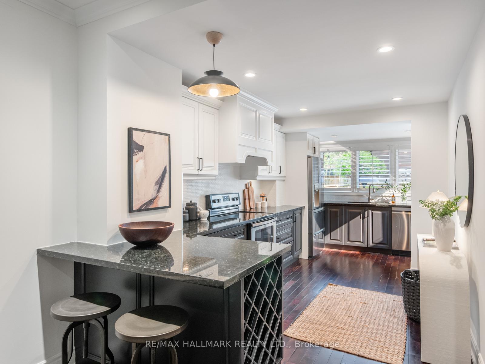 Photo 11 of 29 Dearbourne Avenue, Toronto, North Riverdale — HOMEH