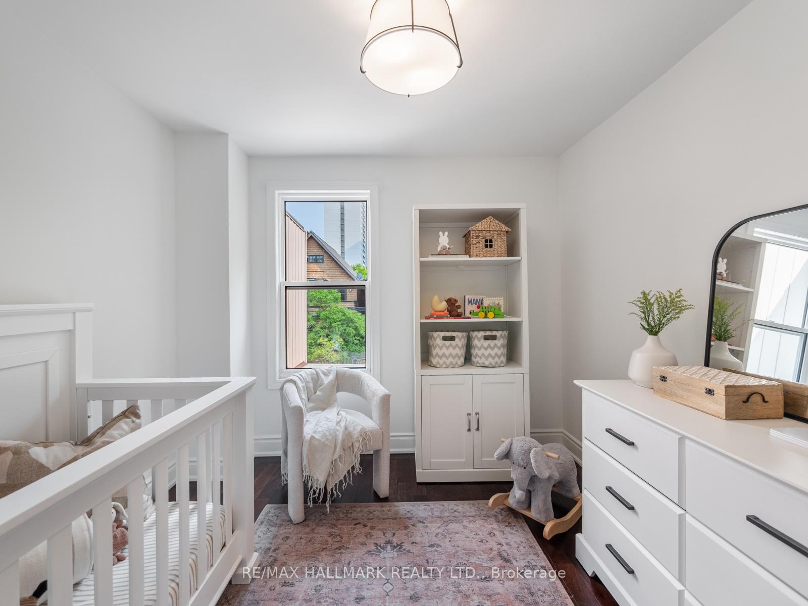 Photo 24 of 29 Dearbourne Avenue, Toronto, North Riverdale — HOMEH