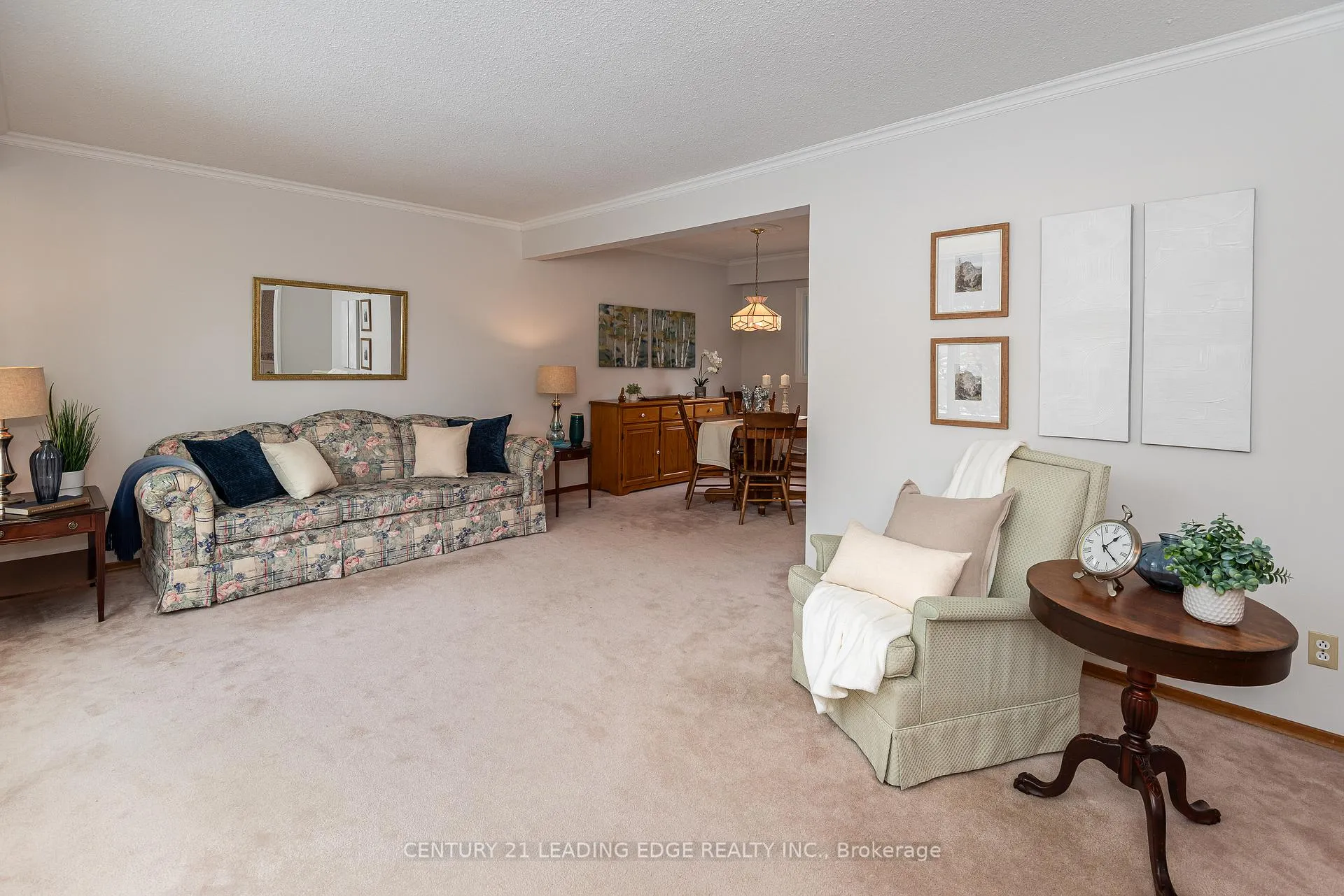 Photo 5 of 60 Wootten Way N, Markham, Markham Village — HOMEH