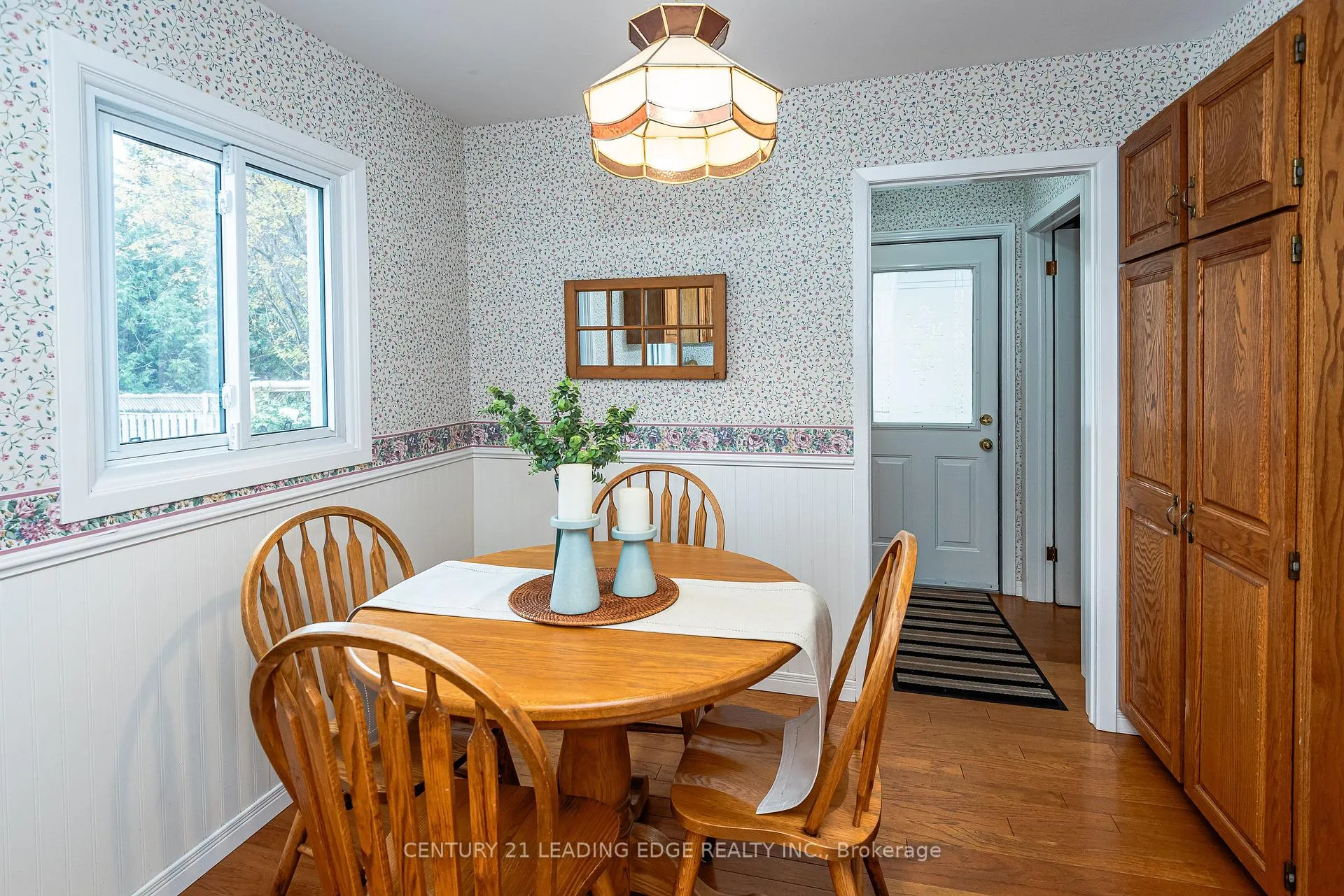 Photo 13 of 60 Wootten Way N, Markham, Markham Village — HOMEH