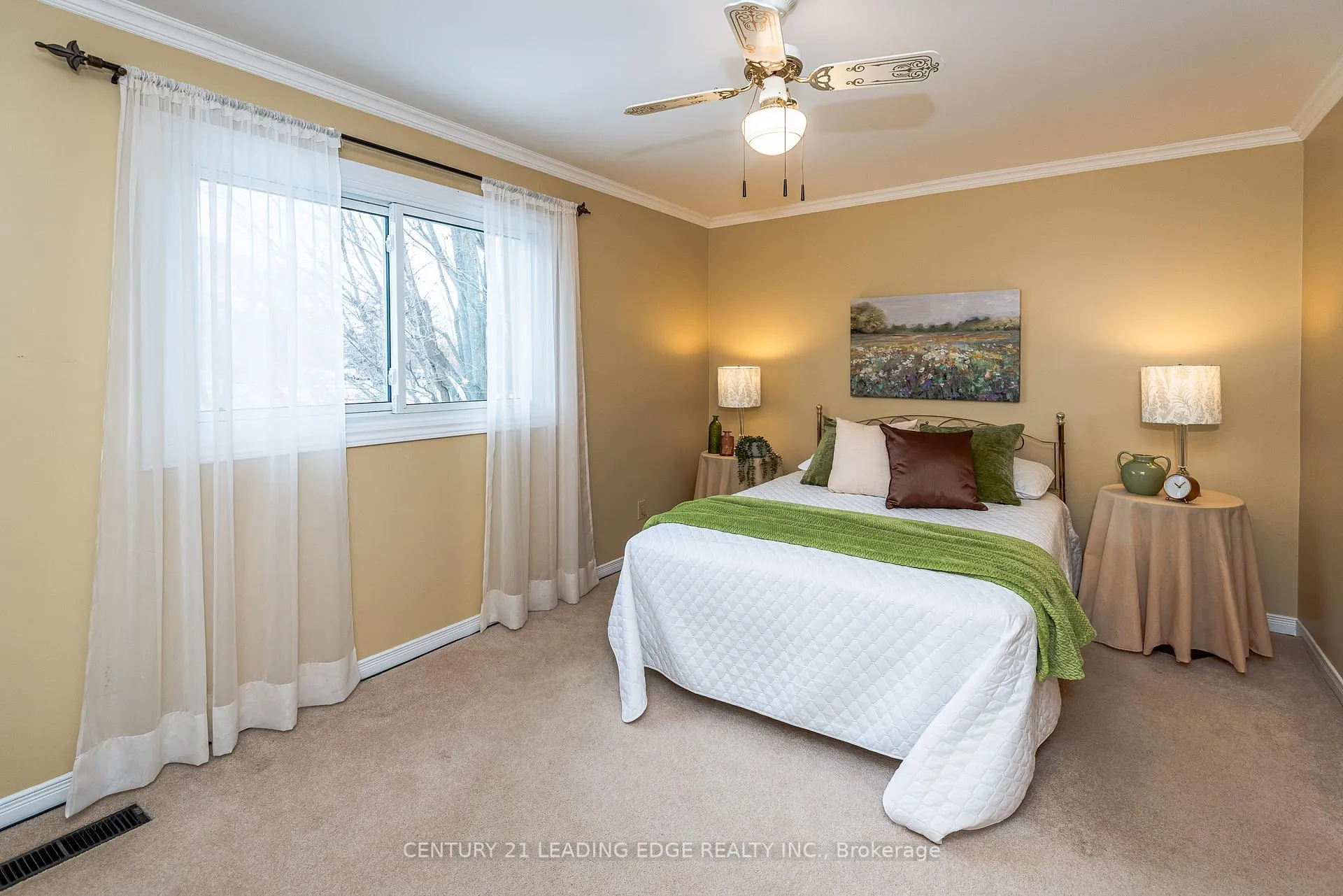 Photo 16 of 60 Wootten Way N, Markham, Markham Village — HOMEH