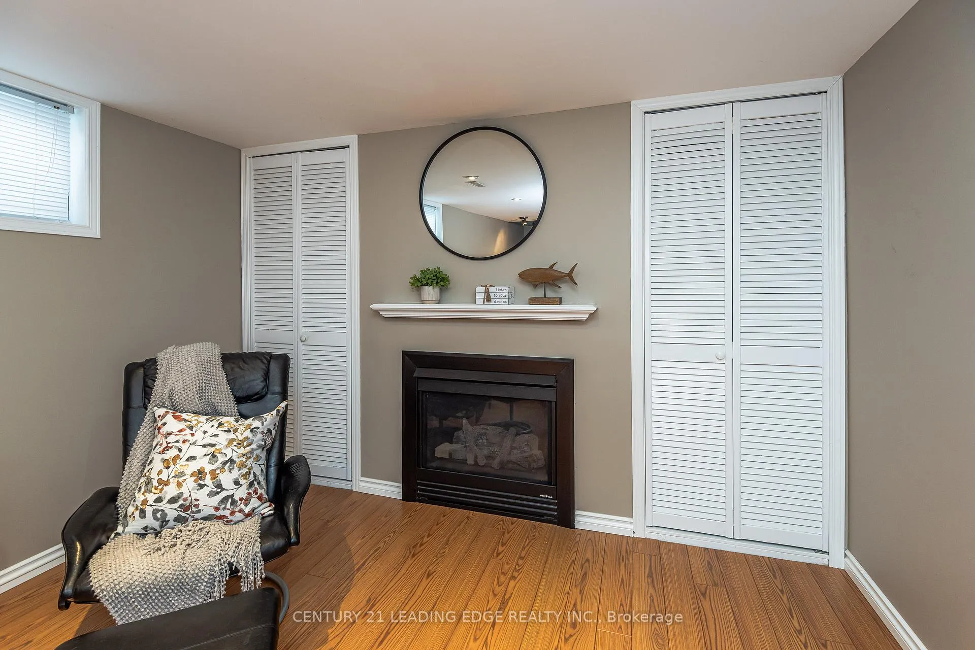 Photo 24 of 60 Wootten Way N, Markham, Markham Village — HOMEH