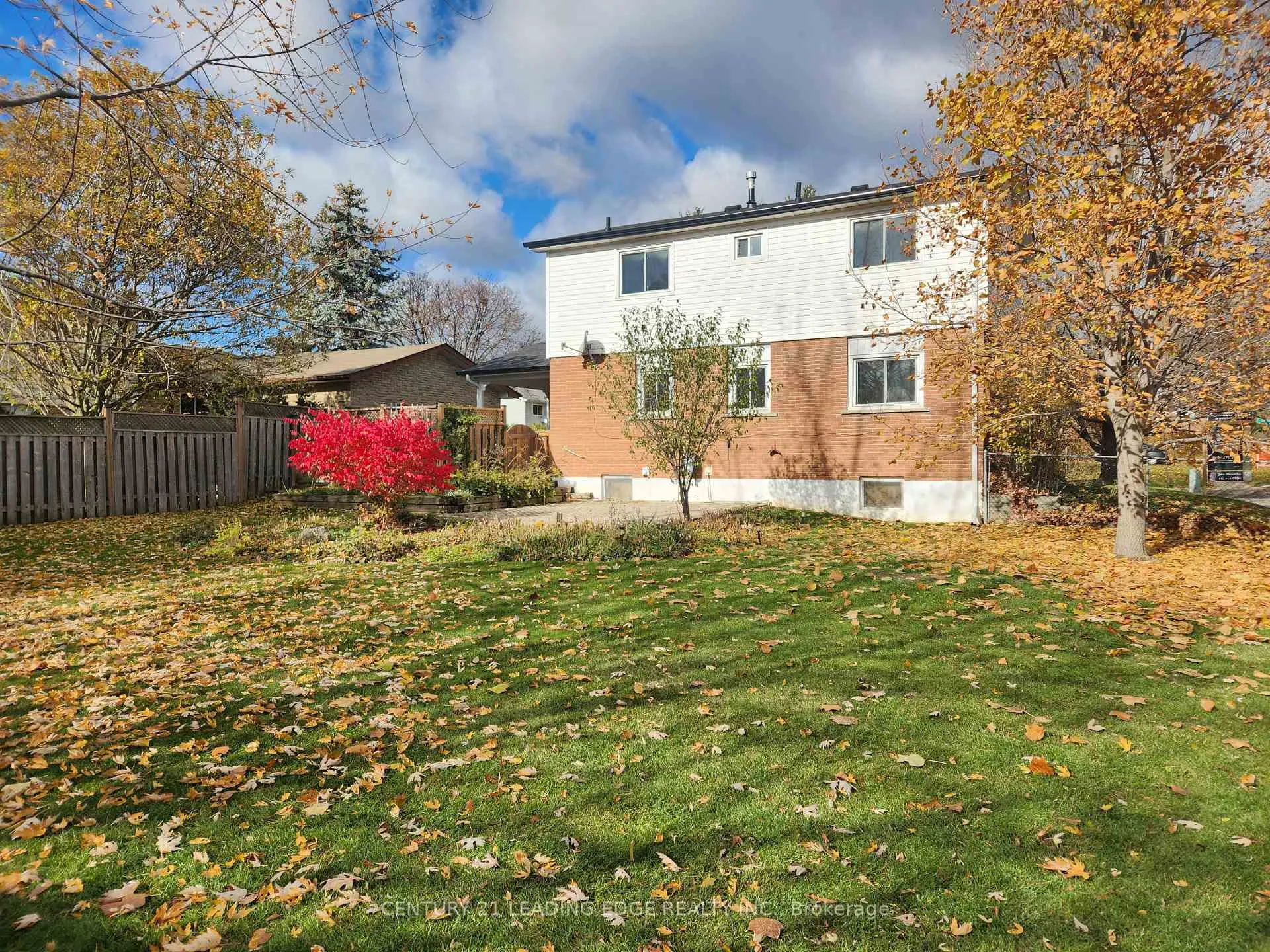 Photo 28 of 60 Wootten Way N, Markham, Markham Village — HOMEH