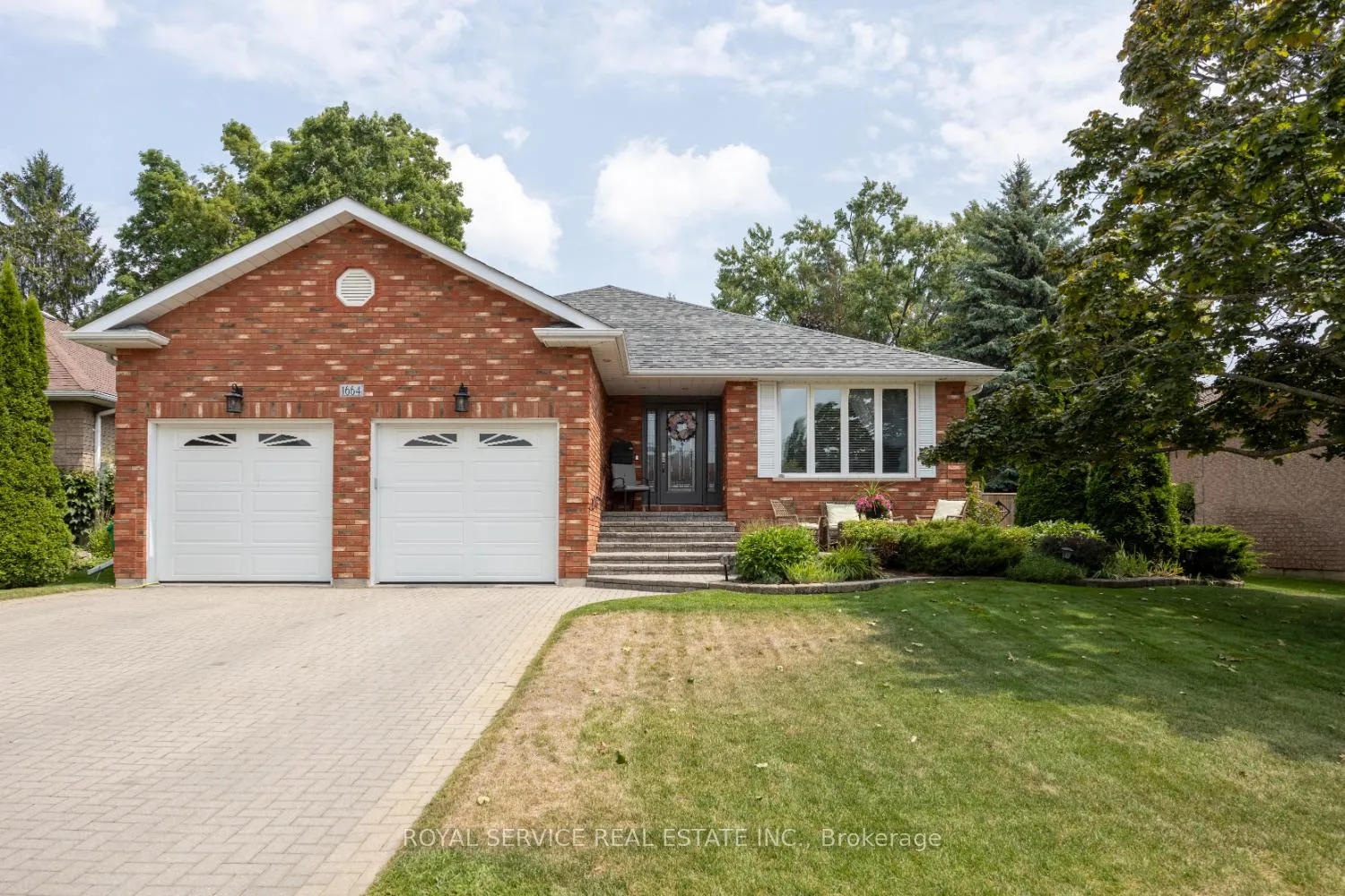 Photo 1 of 1664 Waddell Avenue, Peterborough, Otonabee Ward 1 — HOMEH
