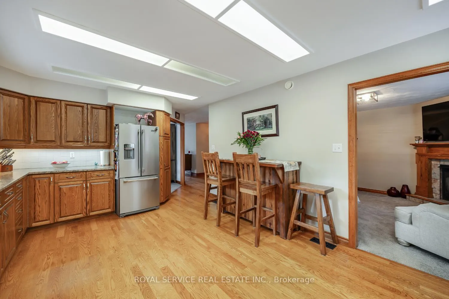 Photo 12 of 1664 Waddell Avenue, Peterborough, Otonabee Ward 1 — HOMEH