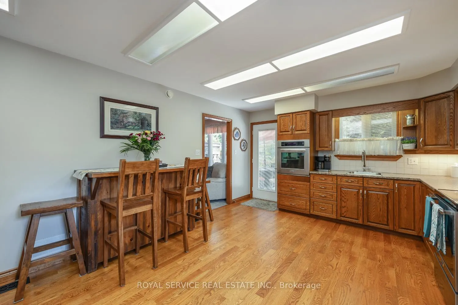 Photo 14 of 1664 Waddell Avenue, Peterborough, Otonabee Ward 1 — HOMEH